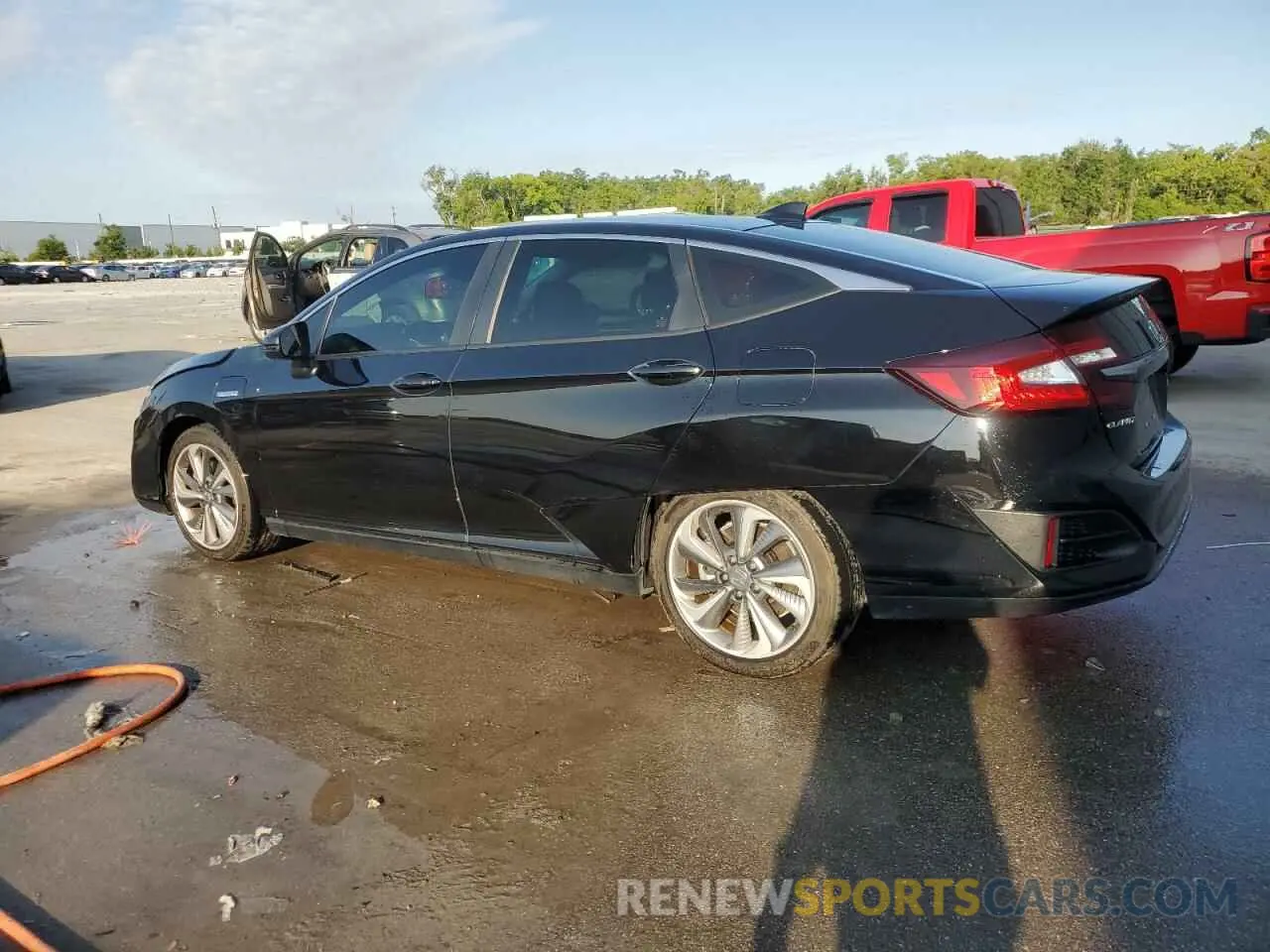 2 Photograph of a damaged car JHMZC5F32KC001311 HONDA CLARITY 2019