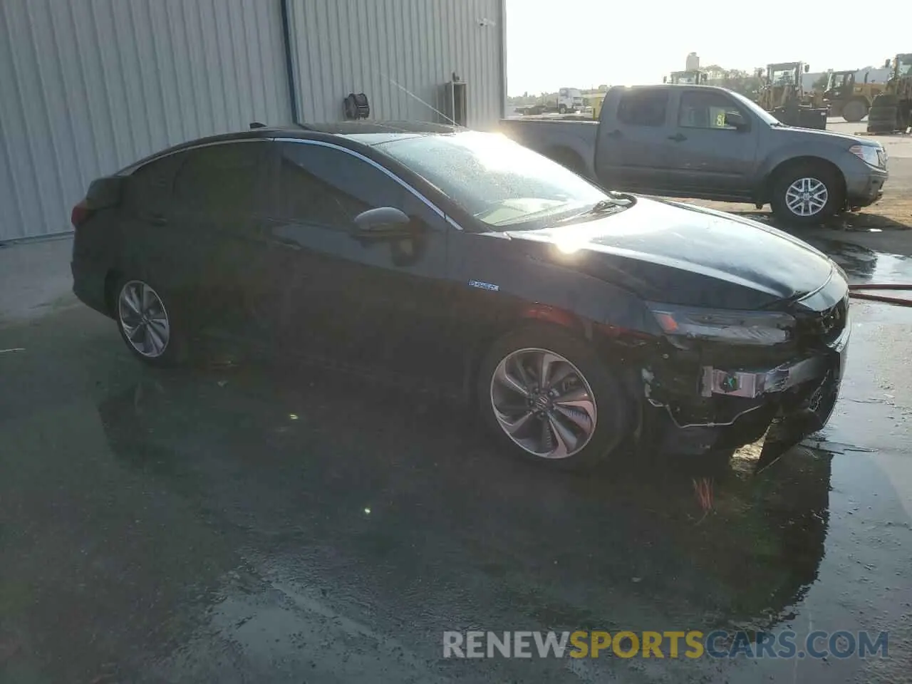 4 Photograph of a damaged car JHMZC5F32KC001311 HONDA CLARITY 2019