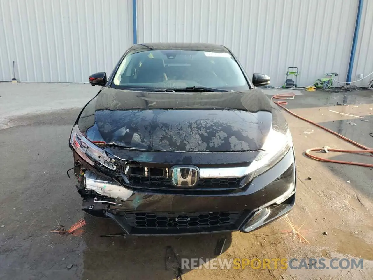 5 Photograph of a damaged car JHMZC5F32KC001311 HONDA CLARITY 2019