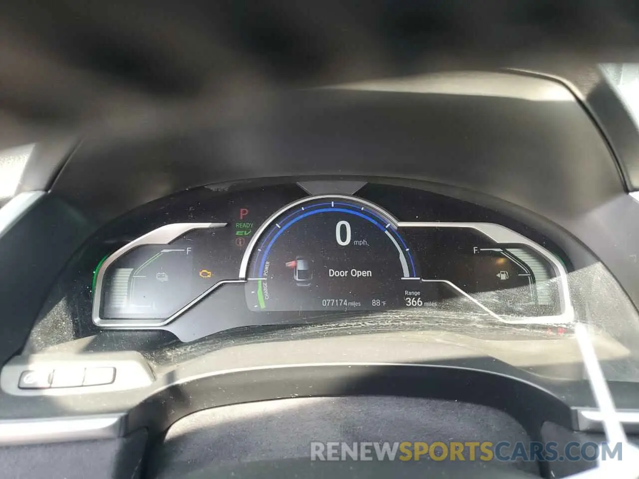 9 Photograph of a damaged car JHMZC5F32KC001311 HONDA CLARITY 2019