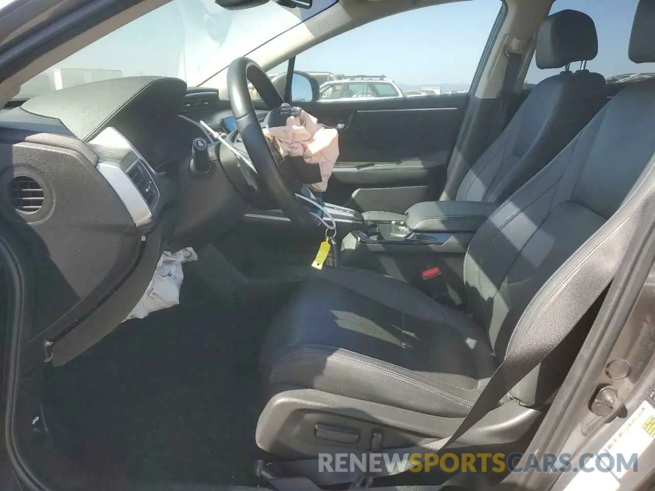 7 Photograph of a damaged car JHMZC5F33KC003813 HONDA CLARITY 2019