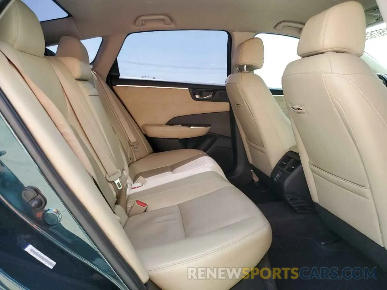 10 Photograph of a damaged car JHMZC5F39KC001158 HONDA CLARITY 2019