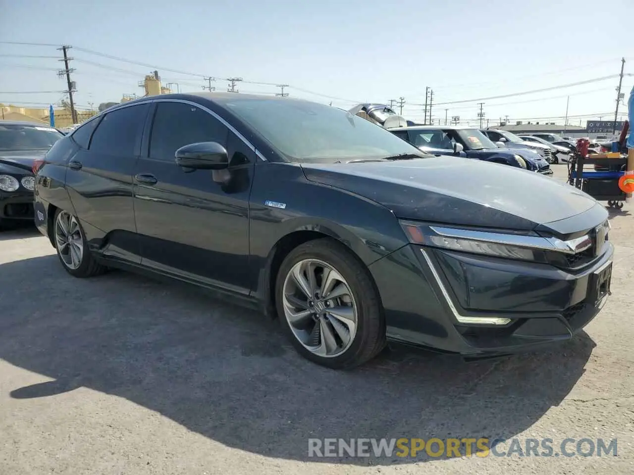 4 Photograph of a damaged car JHMZC5F39KC001158 HONDA CLARITY 2019