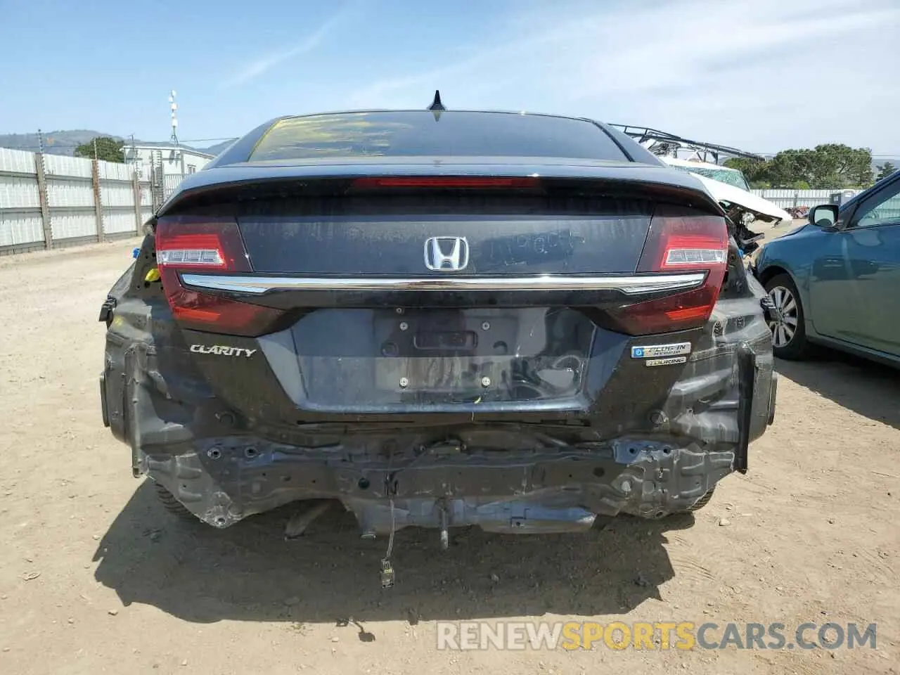 6 Photograph of a damaged car JHMZC5F39KC002570 HONDA CLARITY 2019