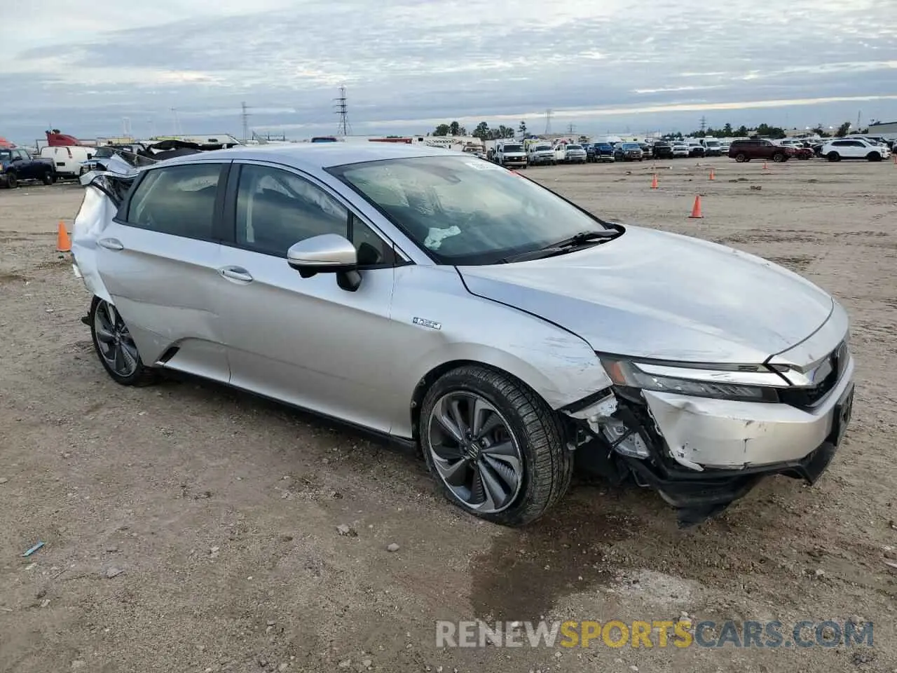 4 Photograph of a damaged car JHMZC5F3XKC003226 HONDA CLARITY 2019