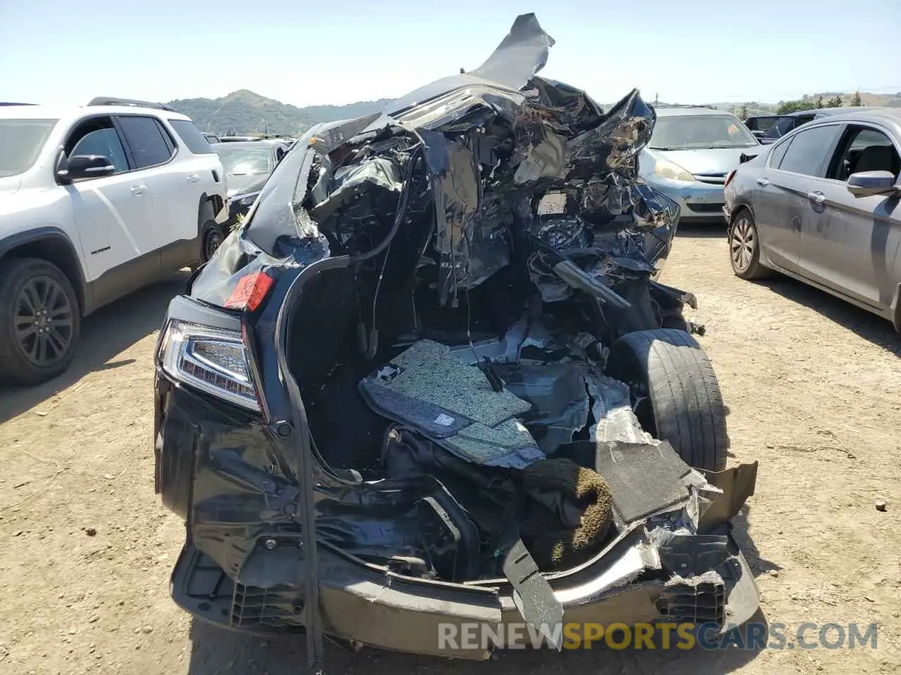6 Photograph of a damaged car JHMZC5F10LC002182 HONDA CLARITY 2020