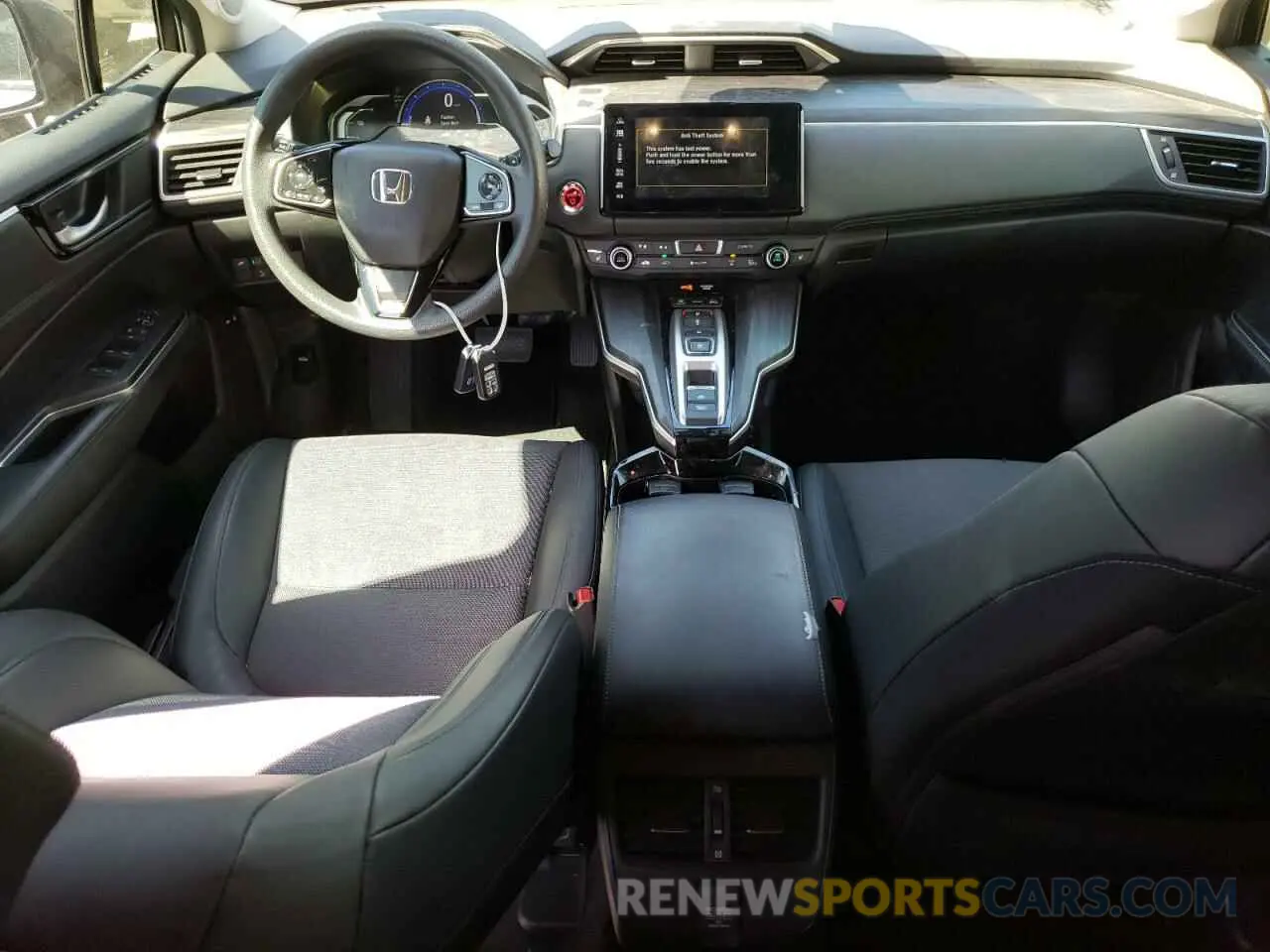 8 Photograph of a damaged car JHMZC5F14LC002444 HONDA CLARITY 2020