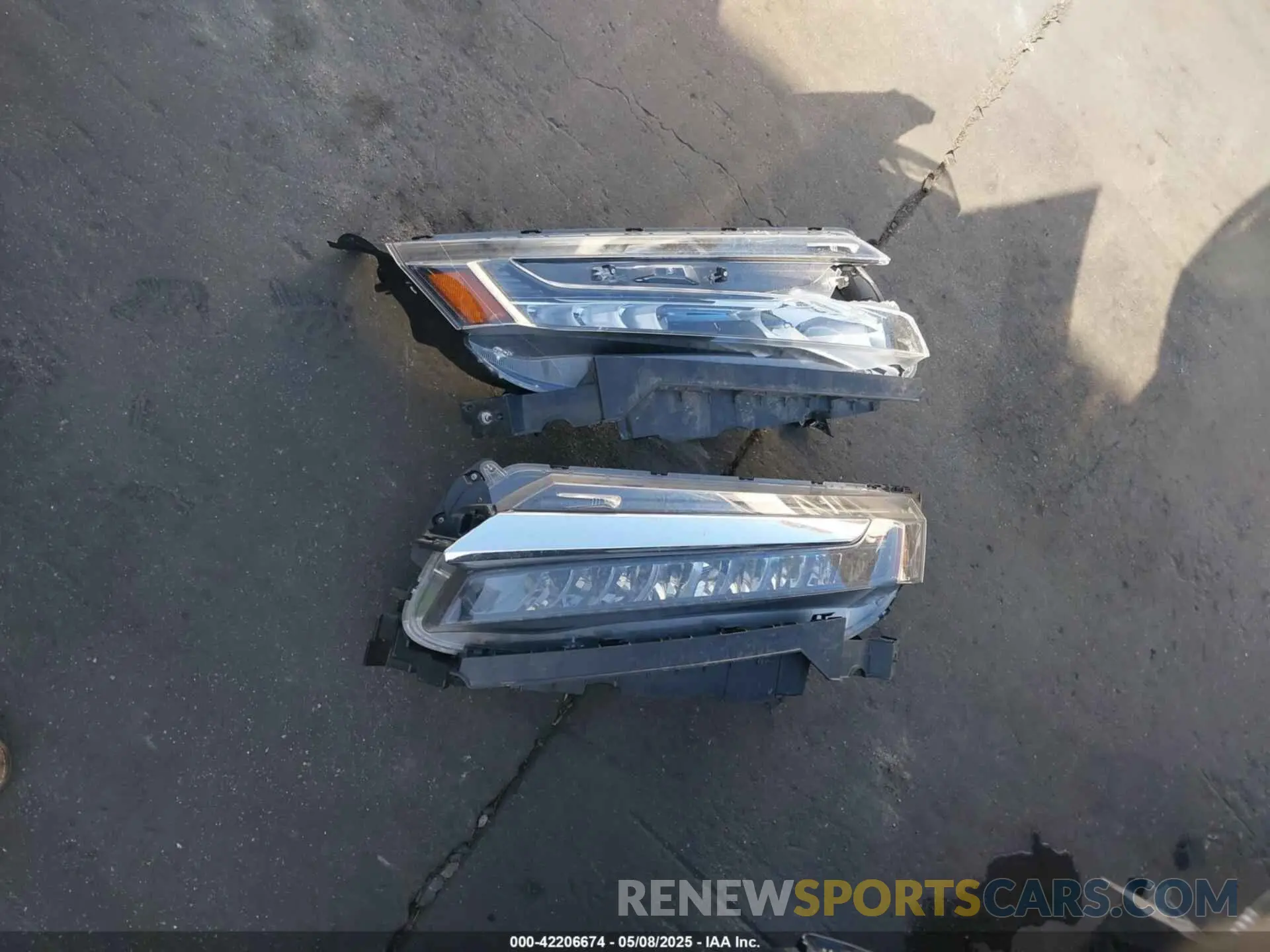 17 Photograph of a damaged car JHMZC5F11KC005316 HONDA CLARITY PLUG-IN HYBRID 2019