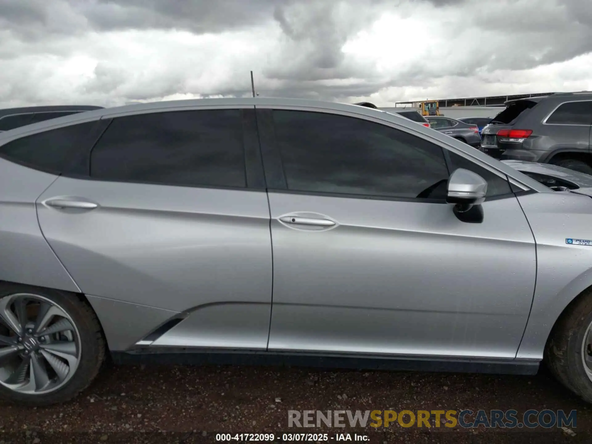 12 Photograph of a damaged car JHMZC5F17KC000007 HONDA CLARITY PLUG-IN HYBRID 2019