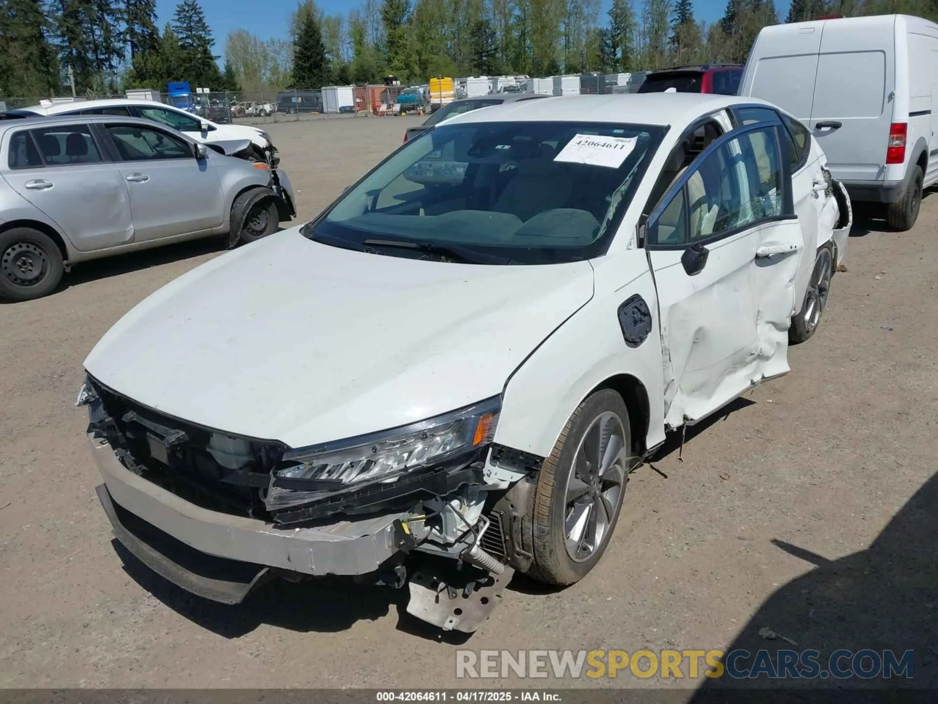 2 Photograph of a damaged car JHMZC5F1XKC007033 HONDA CLARITY PLUG-IN HYBRID 2019