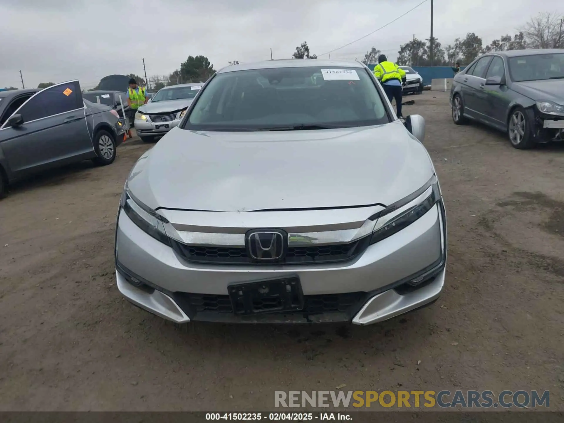 12 Photograph of a damaged car JHMZC5F36KC000792 HONDA CLARITY PLUG-IN HYBRID 2019