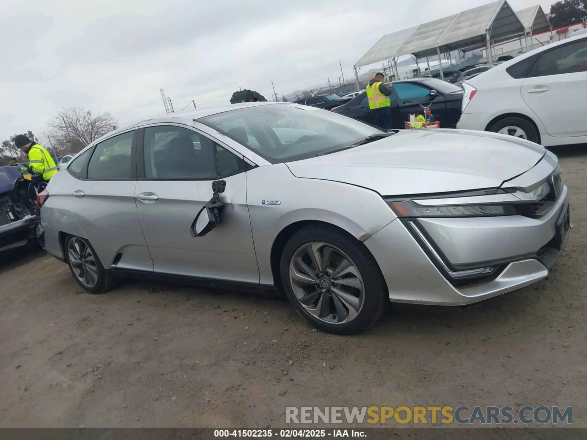 13 Photograph of a damaged car JHMZC5F36KC000792 HONDA CLARITY PLUG-IN HYBRID 2019