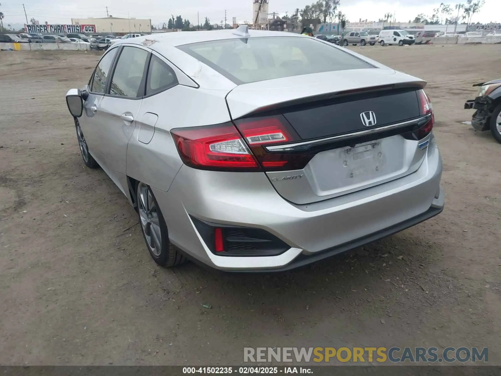 3 Photograph of a damaged car JHMZC5F36KC000792 HONDA CLARITY PLUG-IN HYBRID 2019