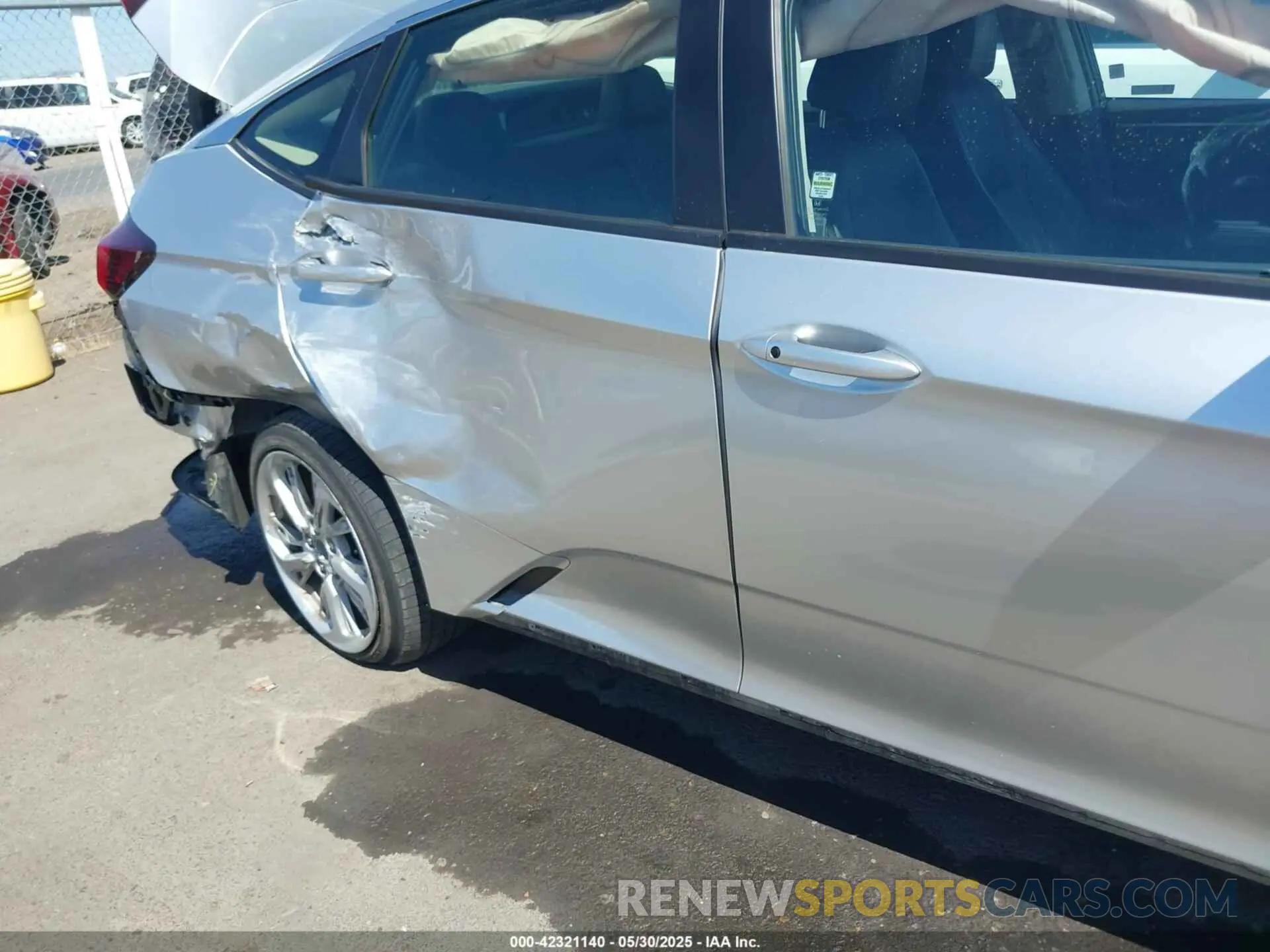 6 Photograph of a damaged car JHMZC5F17LC002213 HONDA CLARITY PLUG-IN HYBRID 2020