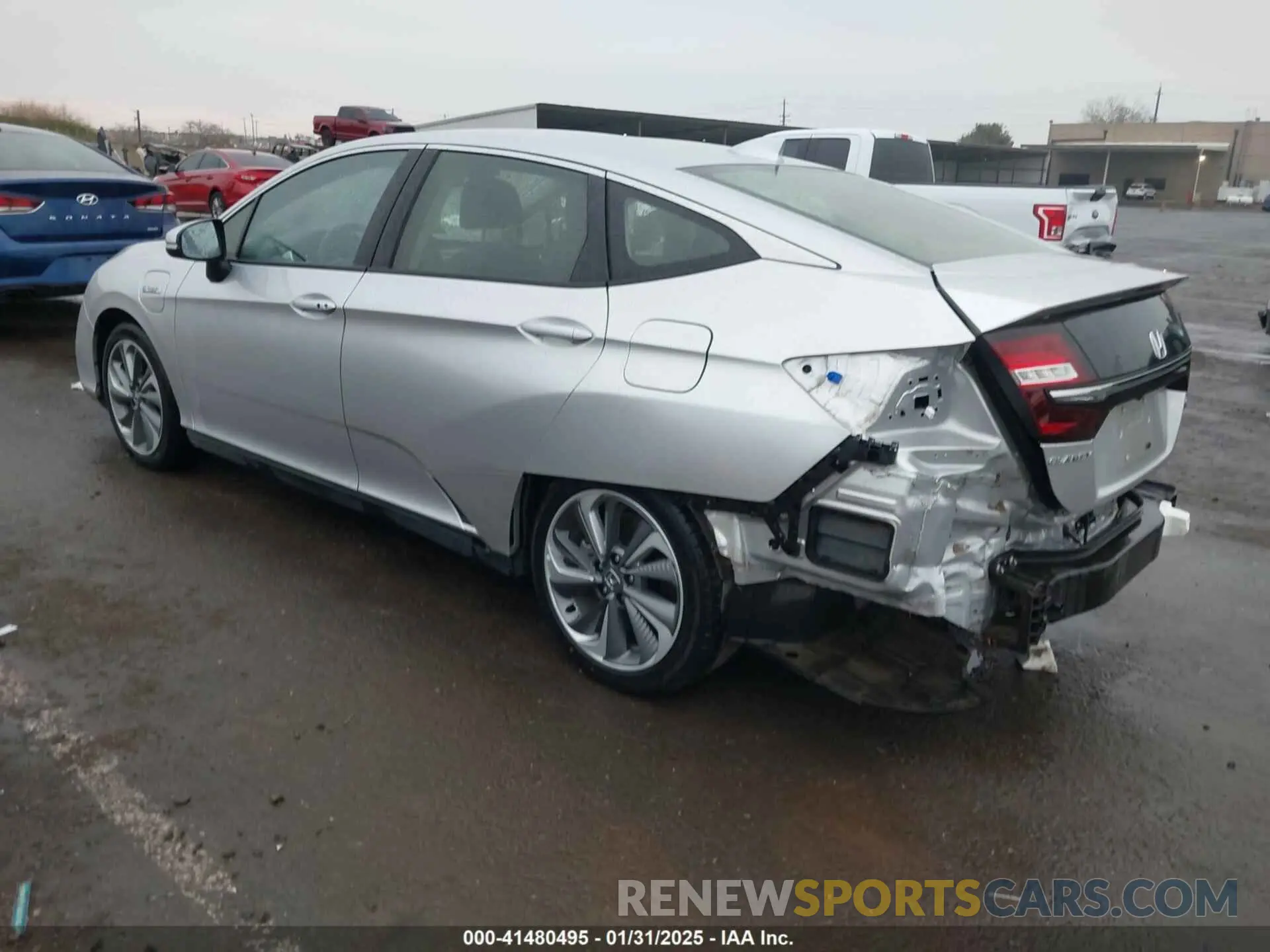 3 Photograph of a damaged car JHMZC5F11MC002032 HONDA CLARITY PLUG-IN HYBRID 2021
