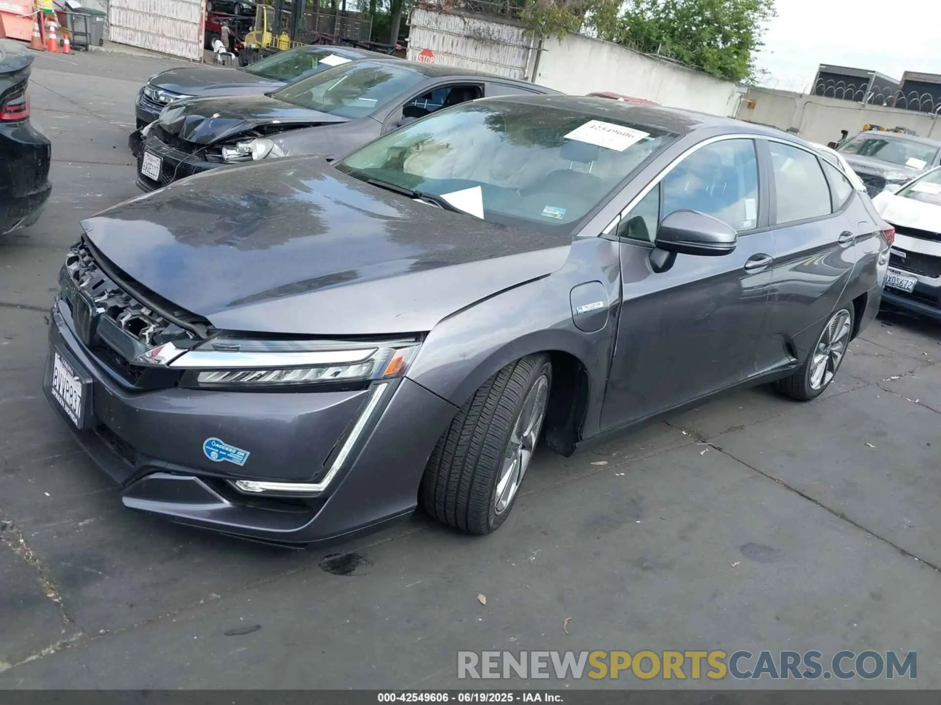 2 Photograph of a damaged car JHMZC5F35MC000091 HONDA CLARITY PLUG-IN HYBRID 2021
