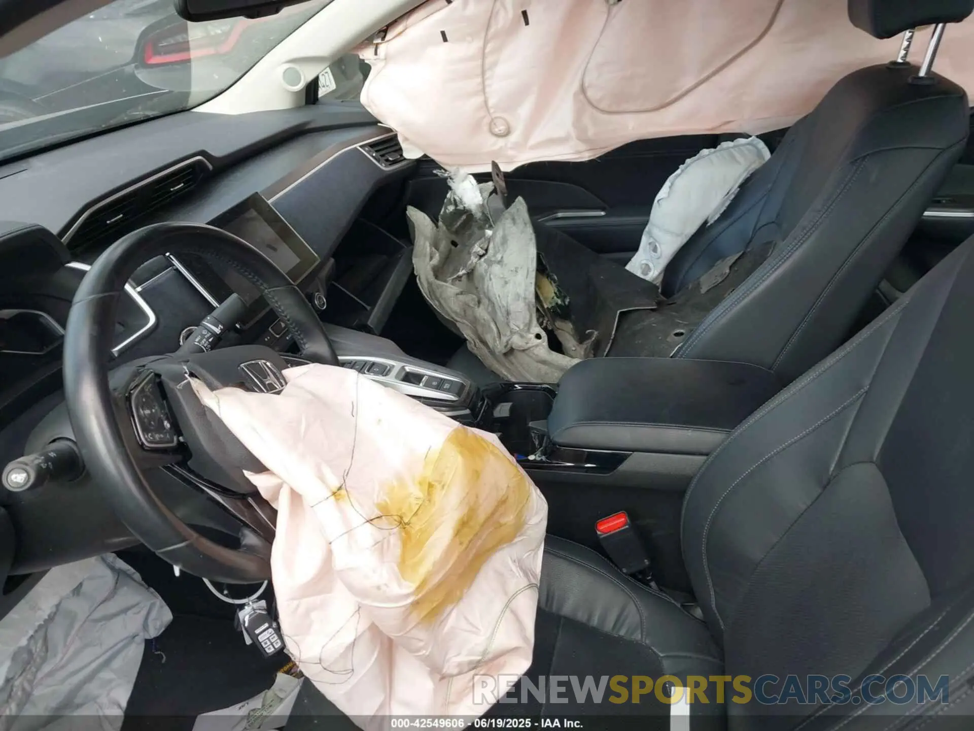 5 Photograph of a damaged car JHMZC5F35MC000091 HONDA CLARITY PLUG-IN HYBRID 2021