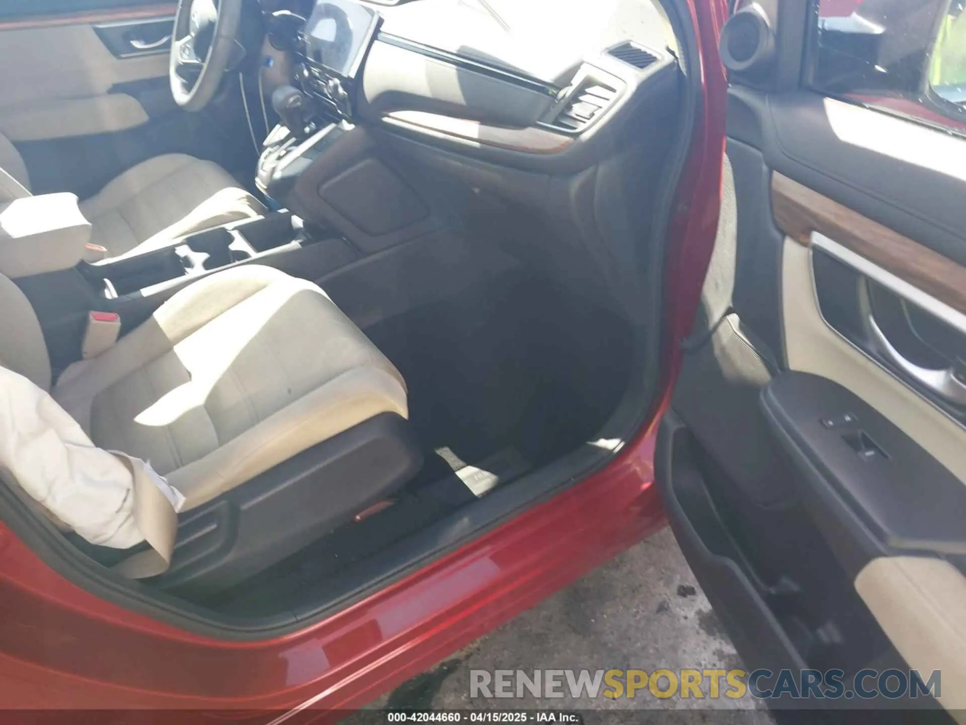 3 Photograph of a damaged car 2HKRW1H54KH501068 HONDA CR-V 2019