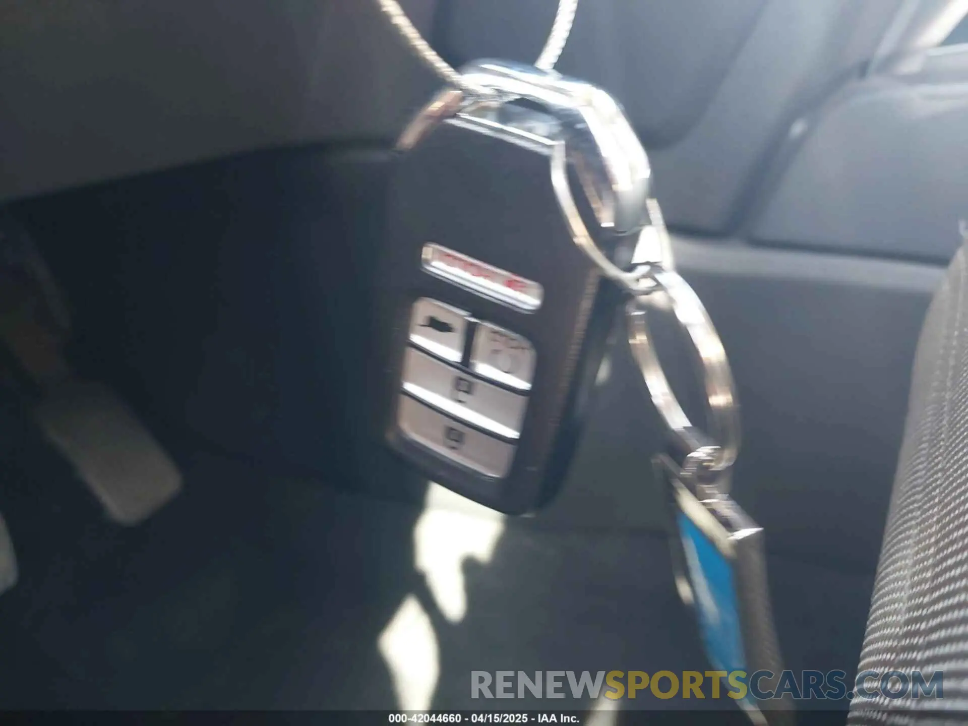 8 Photograph of a damaged car 2HKRW1H54KH501068 HONDA CR-V 2019