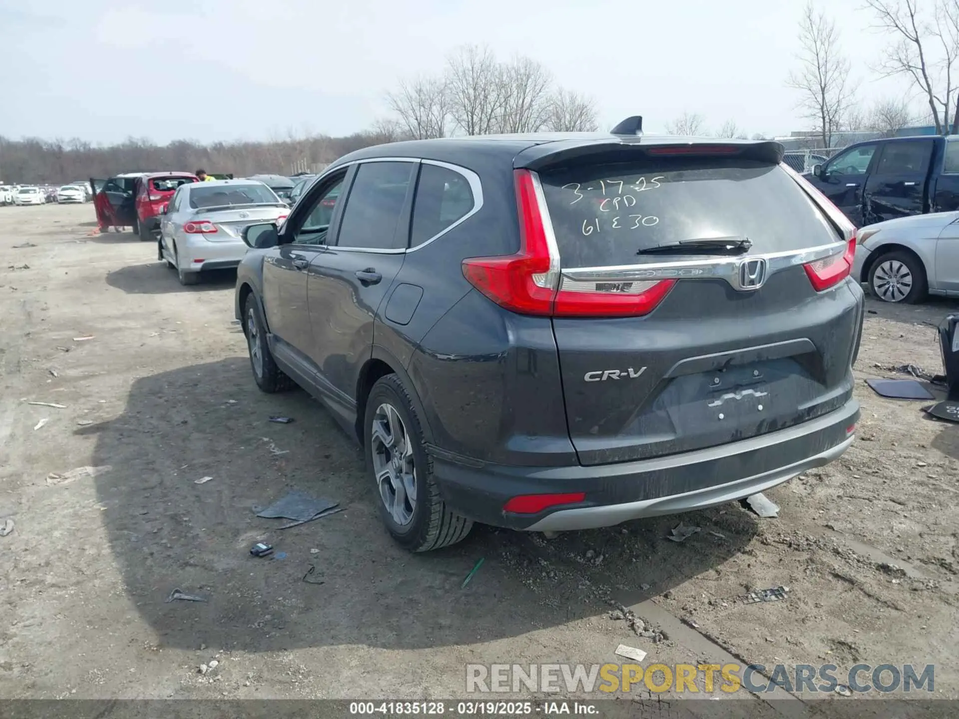 3 Photograph of a damaged car 2HKRW1H56KH507065 HONDA CR-V 2019