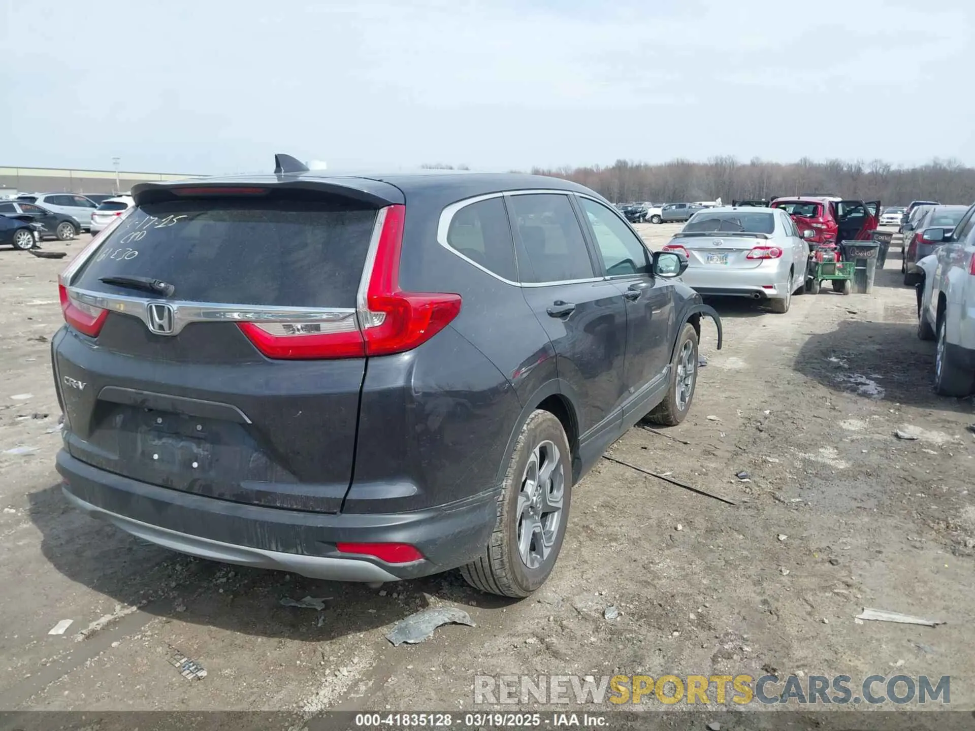 4 Photograph of a damaged car 2HKRW1H56KH507065 HONDA CR-V 2019