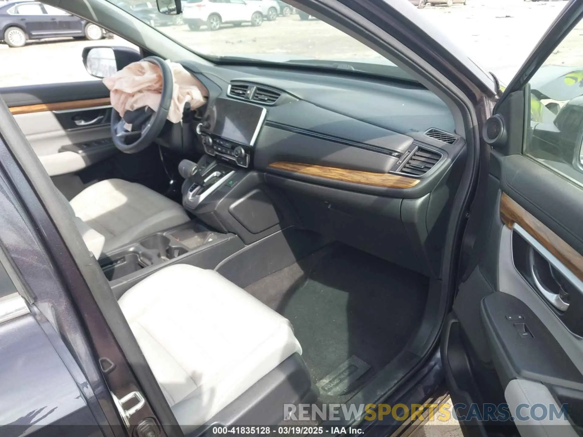 5 Photograph of a damaged car 2HKRW1H56KH507065 HONDA CR-V 2019