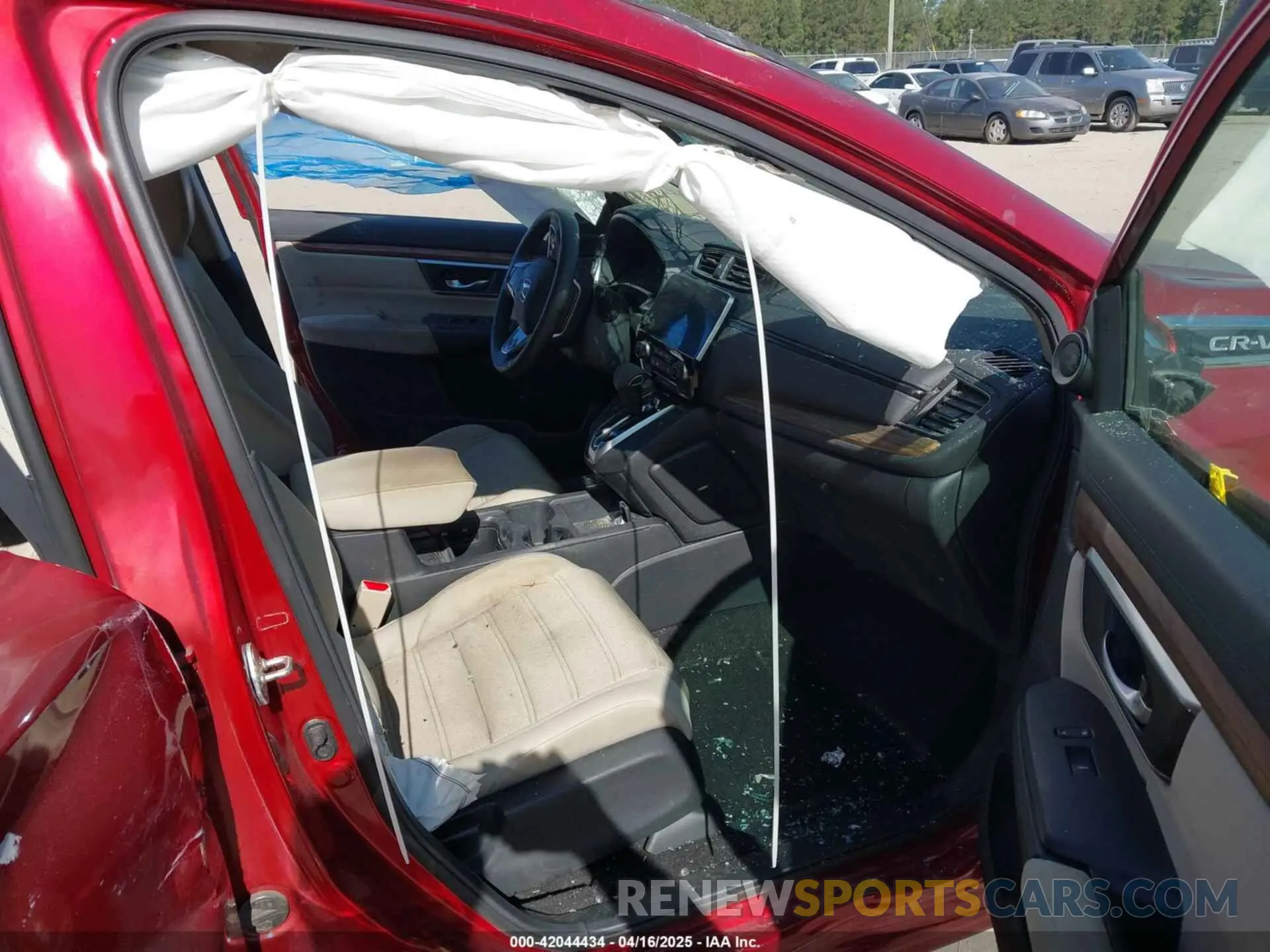 5 Photograph of a damaged car 2HKRW1H58KH500568 HONDA CR-V 2019