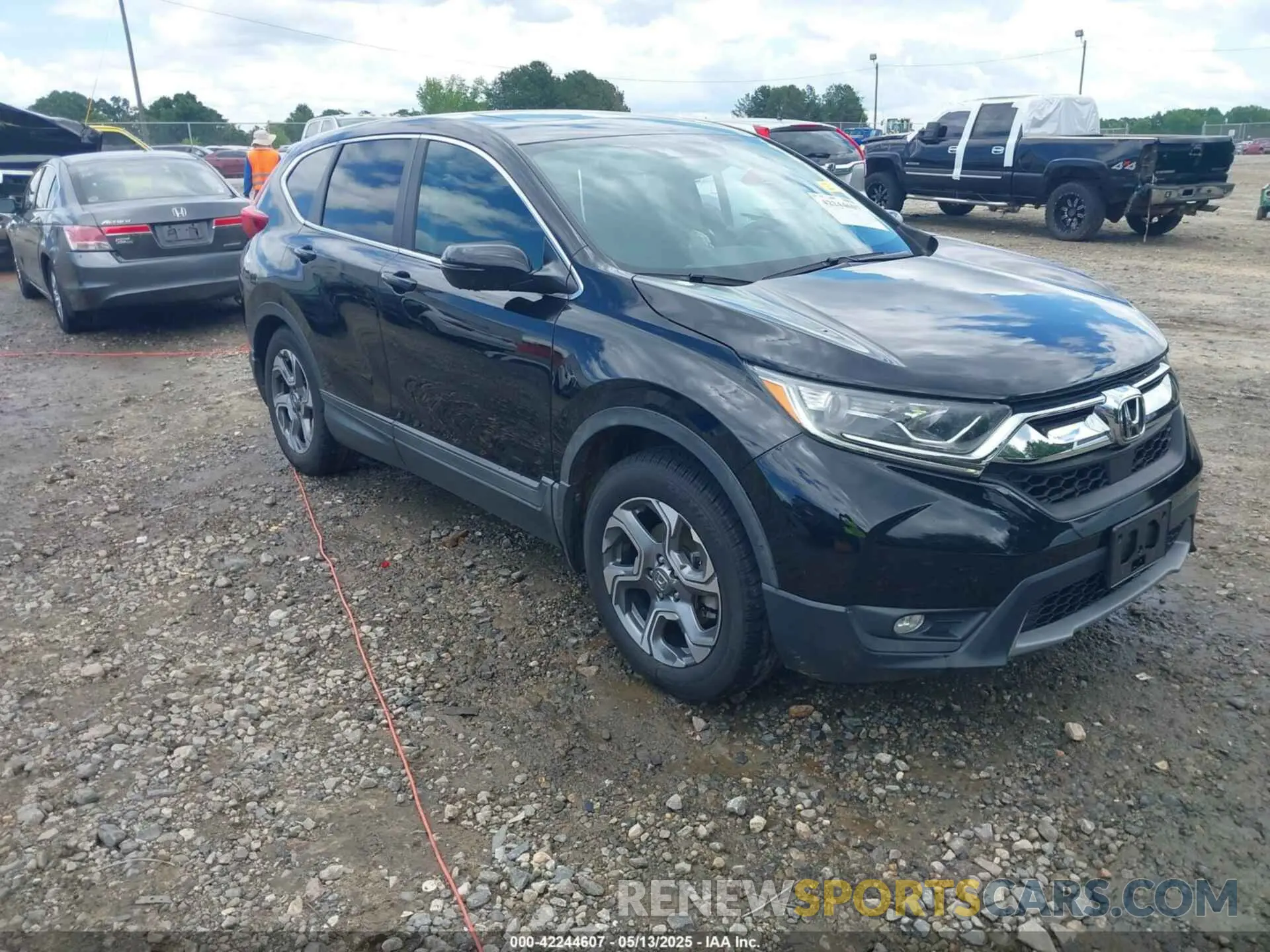 1 Photograph of a damaged car 2HKRW1H58KH513031 HONDA CR-V 2019