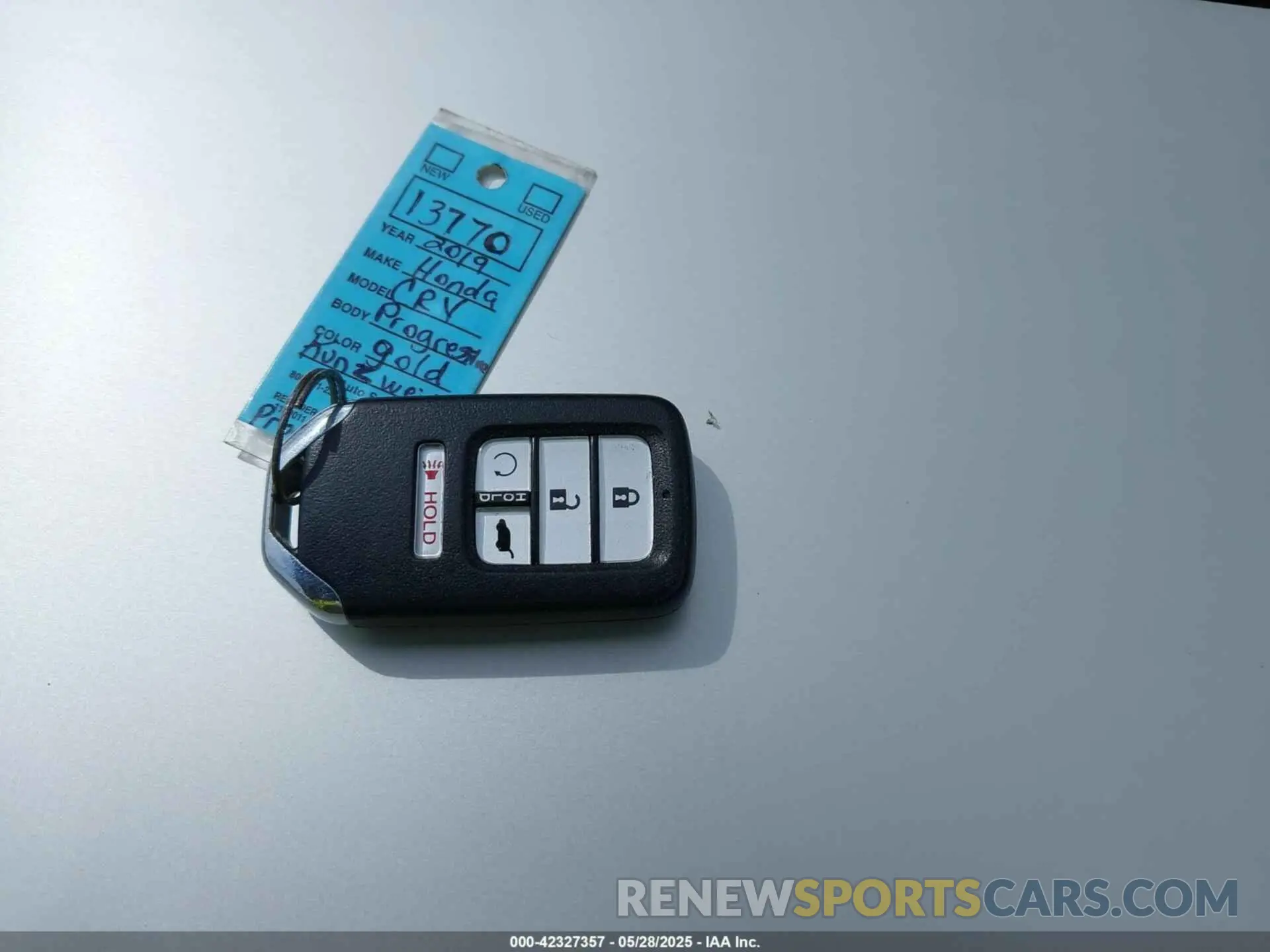 11 Photograph of a damaged car 2HKRW1H82KH503766 HONDA CR-V 2019