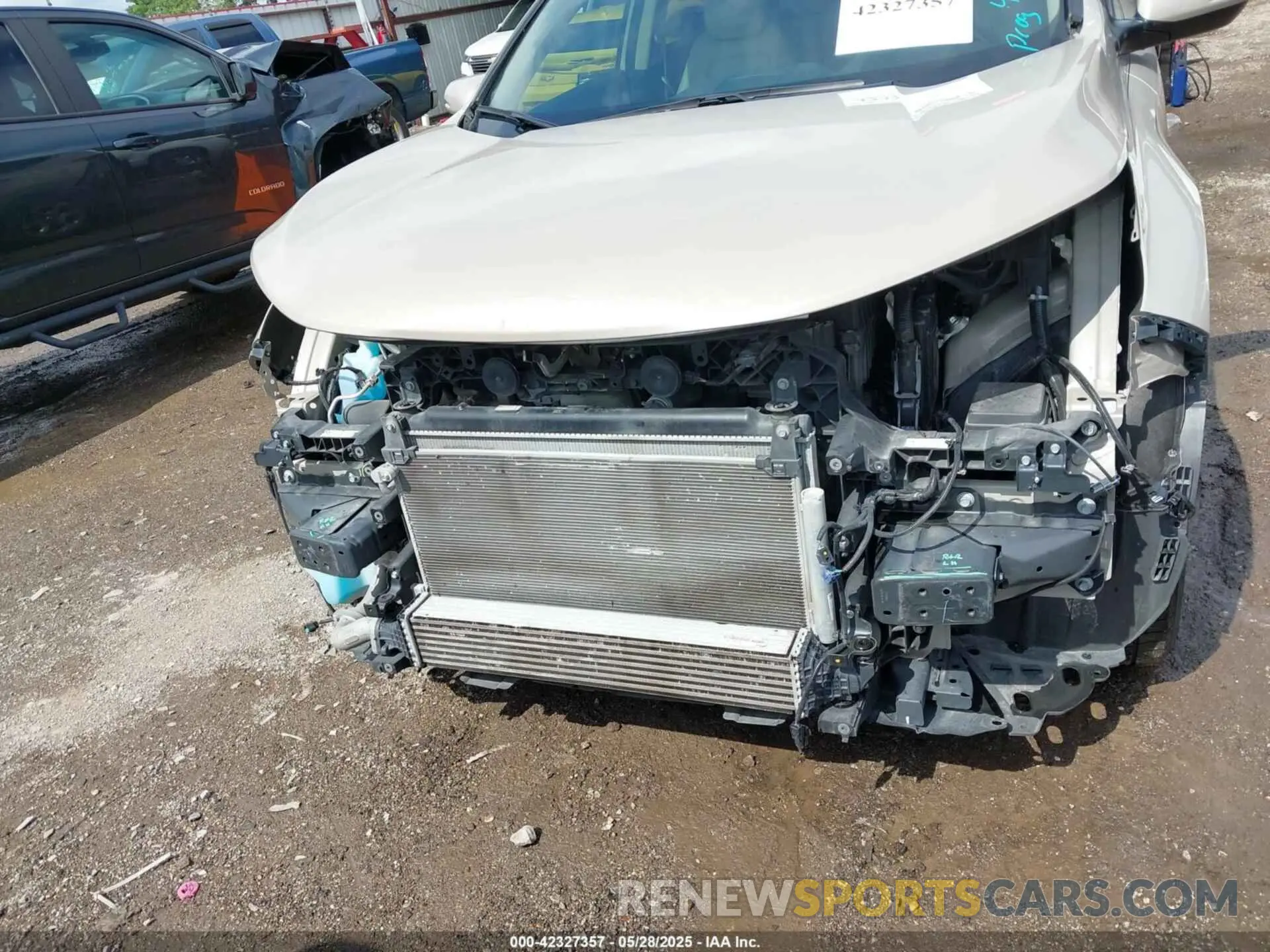 18 Photograph of a damaged car 2HKRW1H82KH503766 HONDA CR-V 2019
