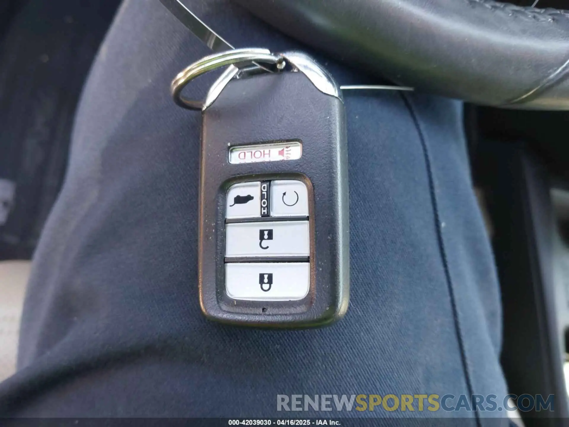 11 Photograph of a damaged car 2HKRW1H88KH506560 HONDA CR-V 2019