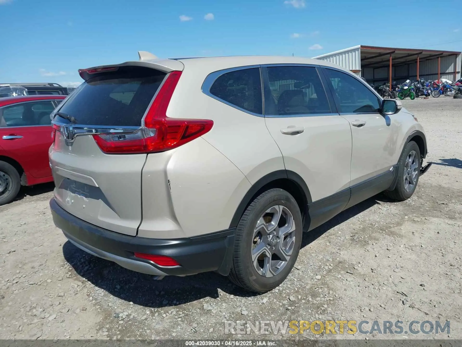 4 Photograph of a damaged car 2HKRW1H88KH506560 HONDA CR-V 2019
