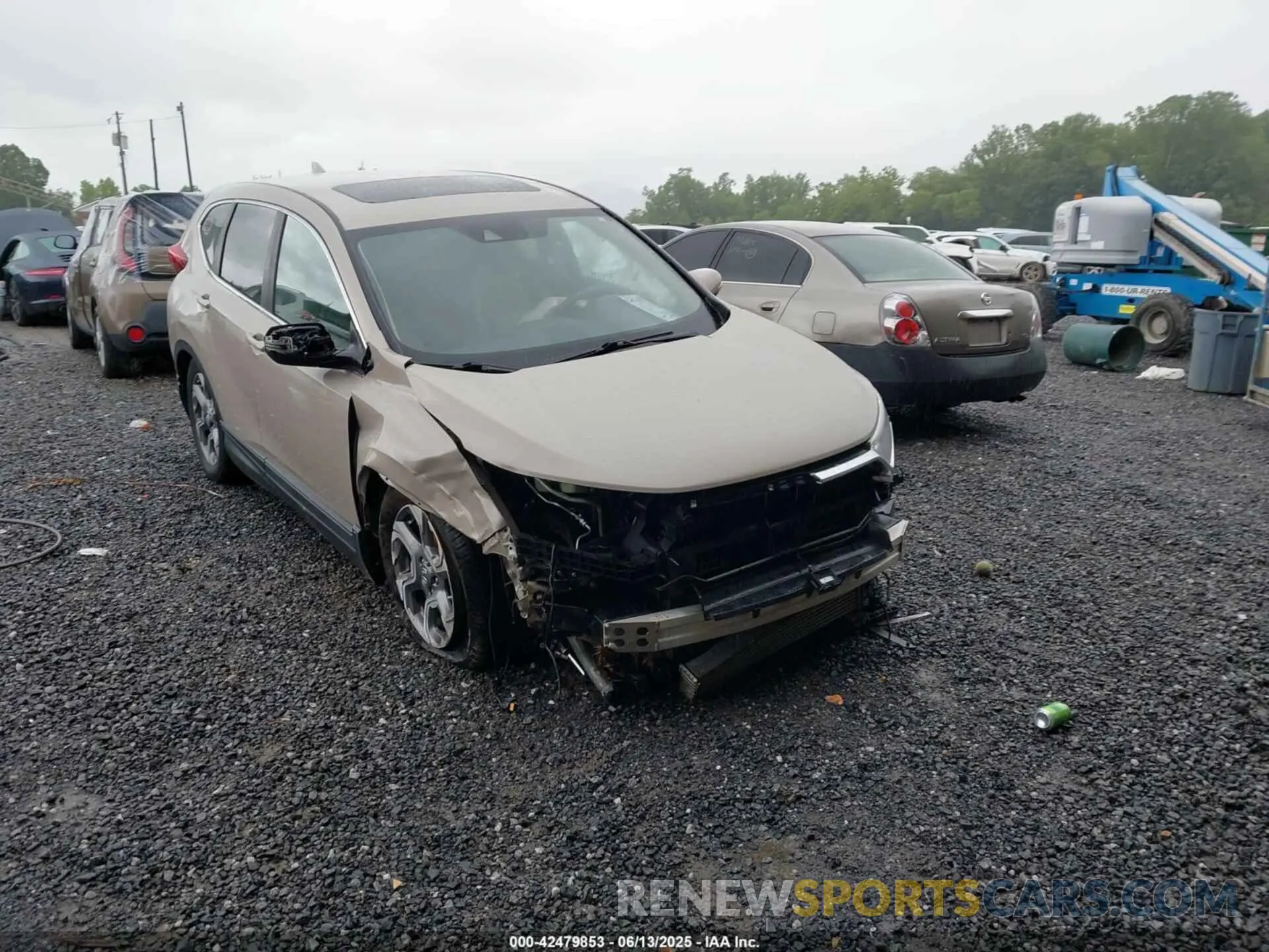 1 Photograph of a damaged car 2HKRW1H8XKH503630 HONDA CR-V 2019