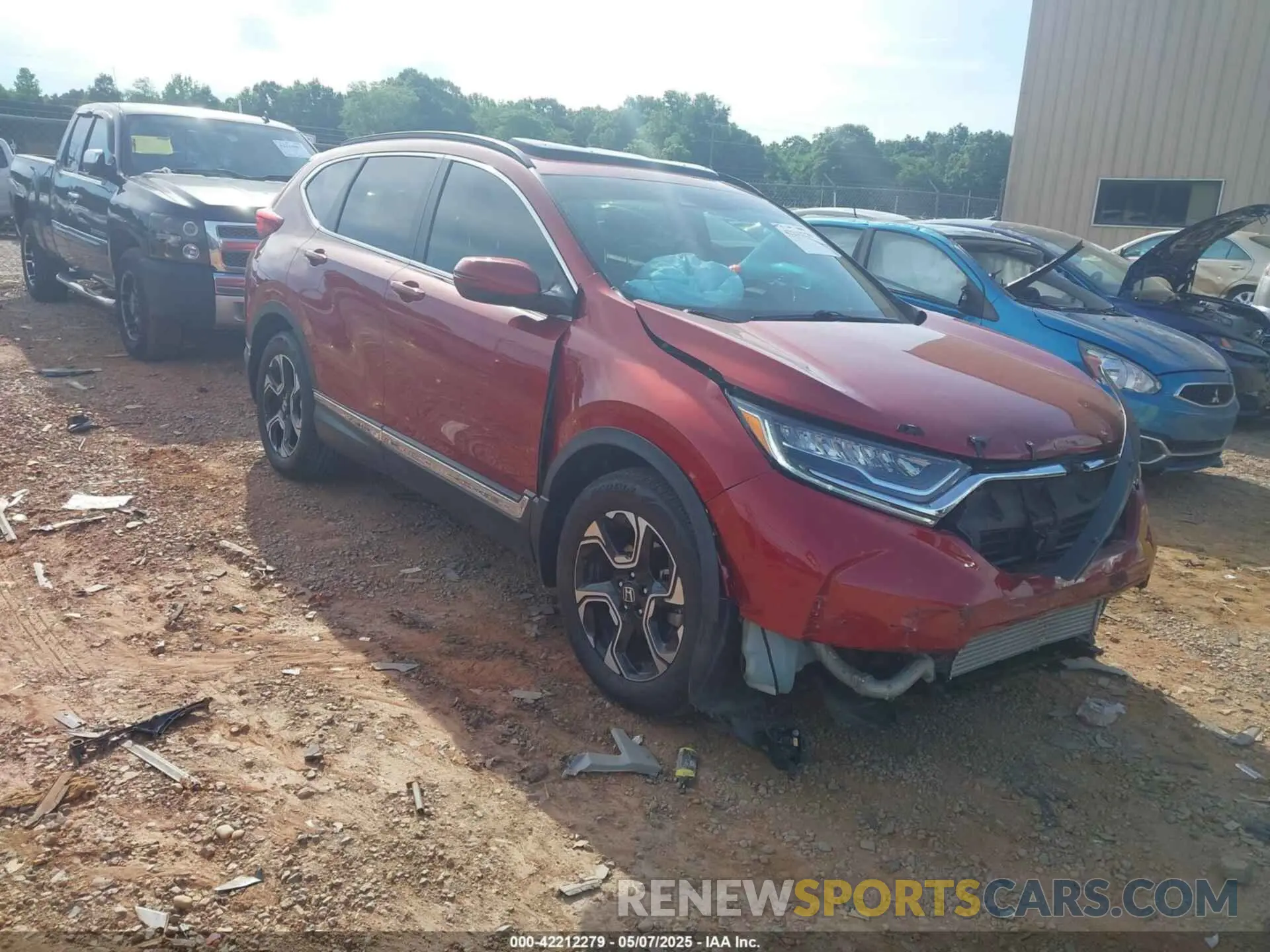 1 Photograph of a damaged car 2HKRW1H93KH505289 HONDA CR-V 2019
