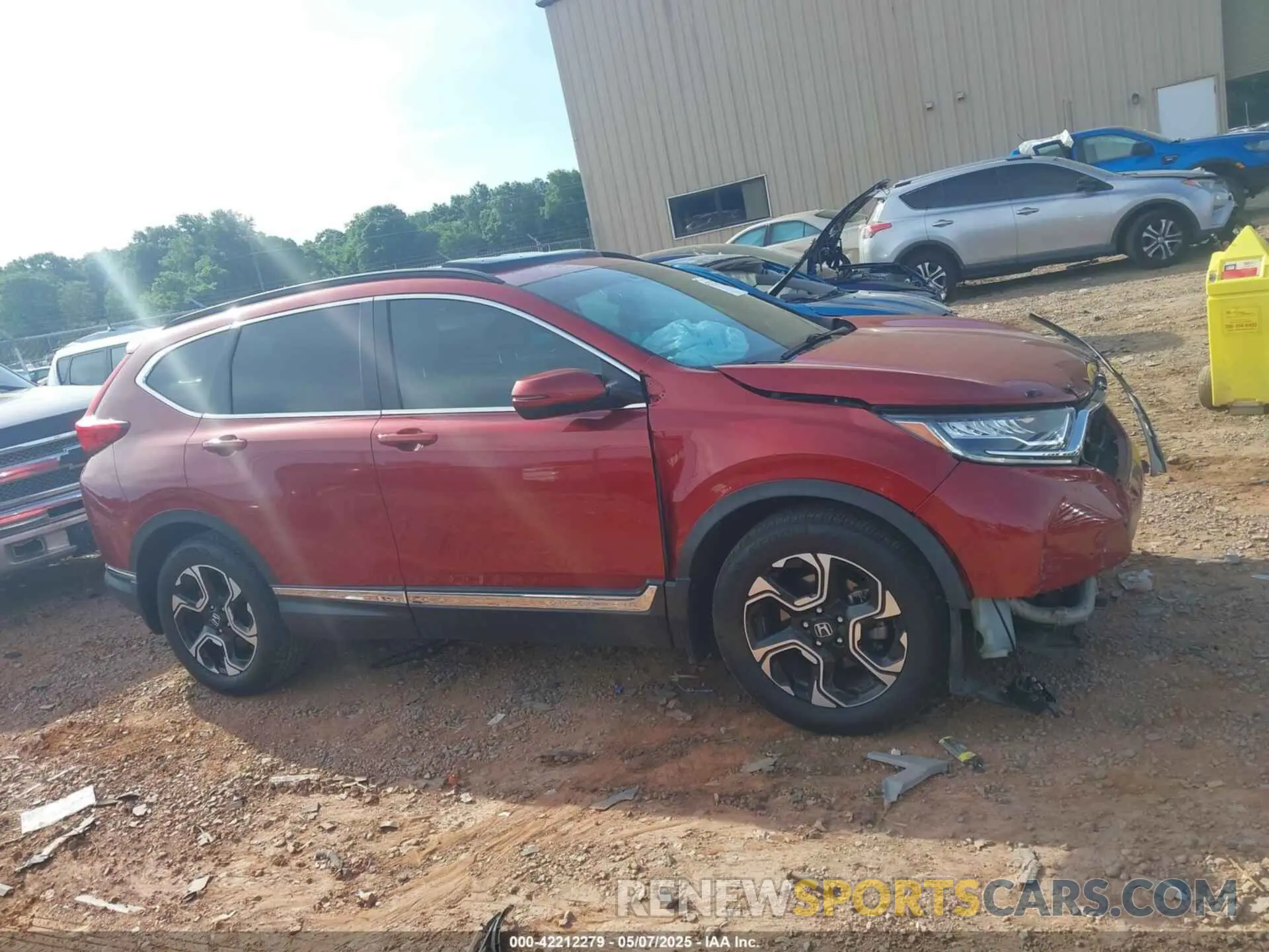 13 Photograph of a damaged car 2HKRW1H93KH505289 HONDA CR-V 2019