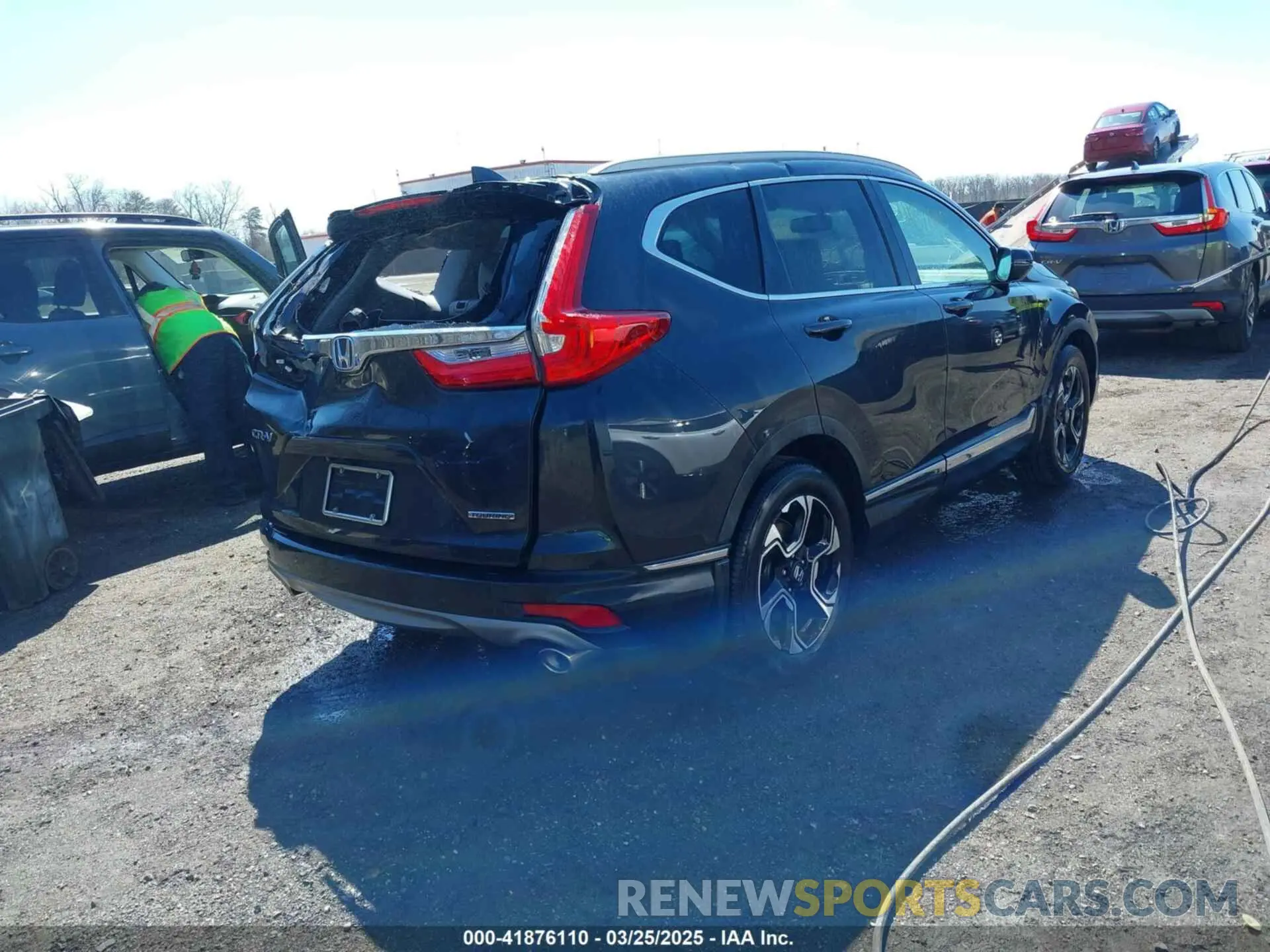 4 Photograph of a damaged car 2HKRW1H96KH505447 HONDA CR-V 2019