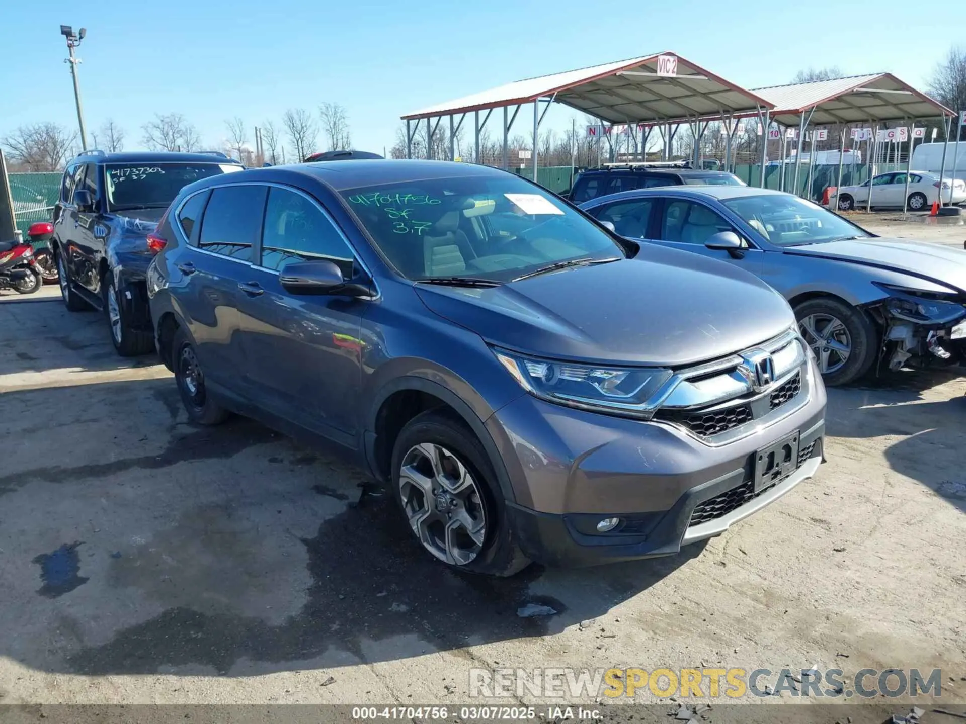 1 Photograph of a damaged car 2HKRW2H50KH637316 HONDA CR-V 2019