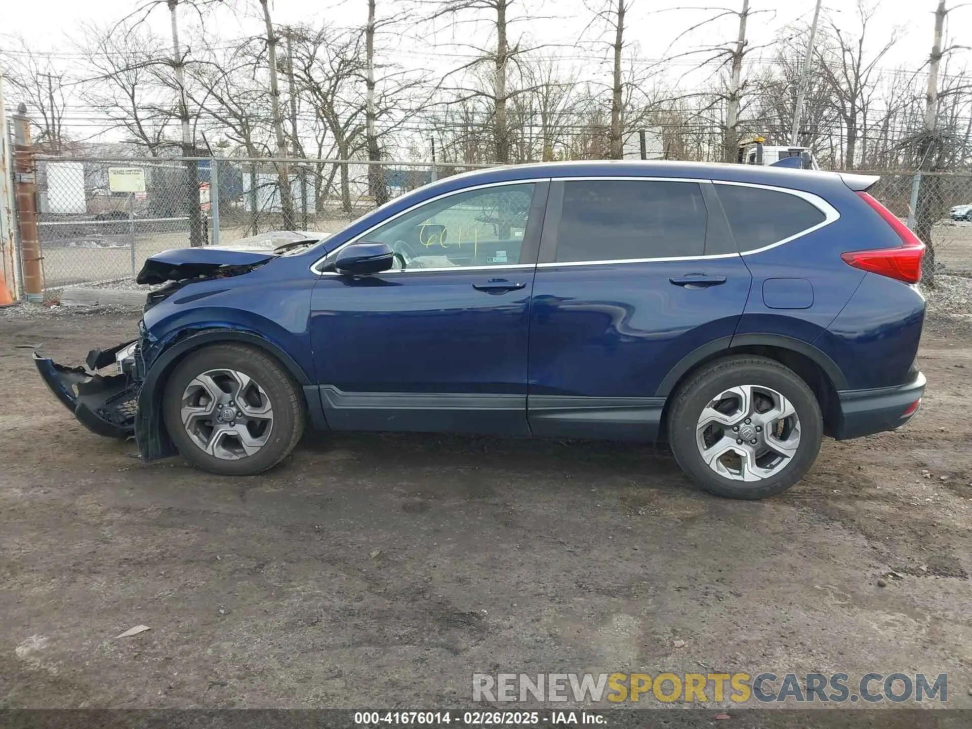 14 Photograph of a damaged car 2HKRW2H50KH648462 HONDA CR-V 2019