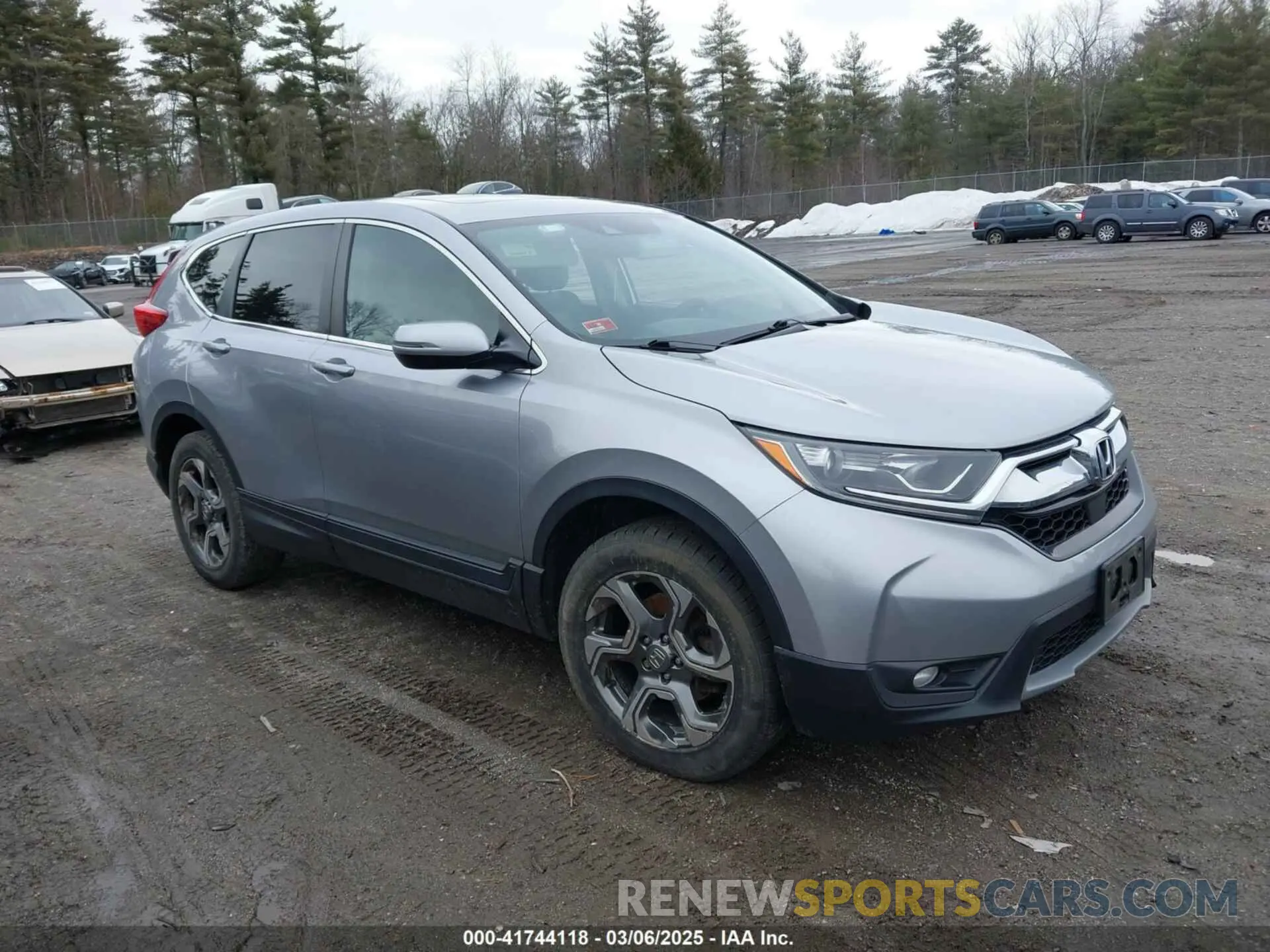 1 Photograph of a damaged car 2HKRW2H50KH649109 HONDA CR-V 2019