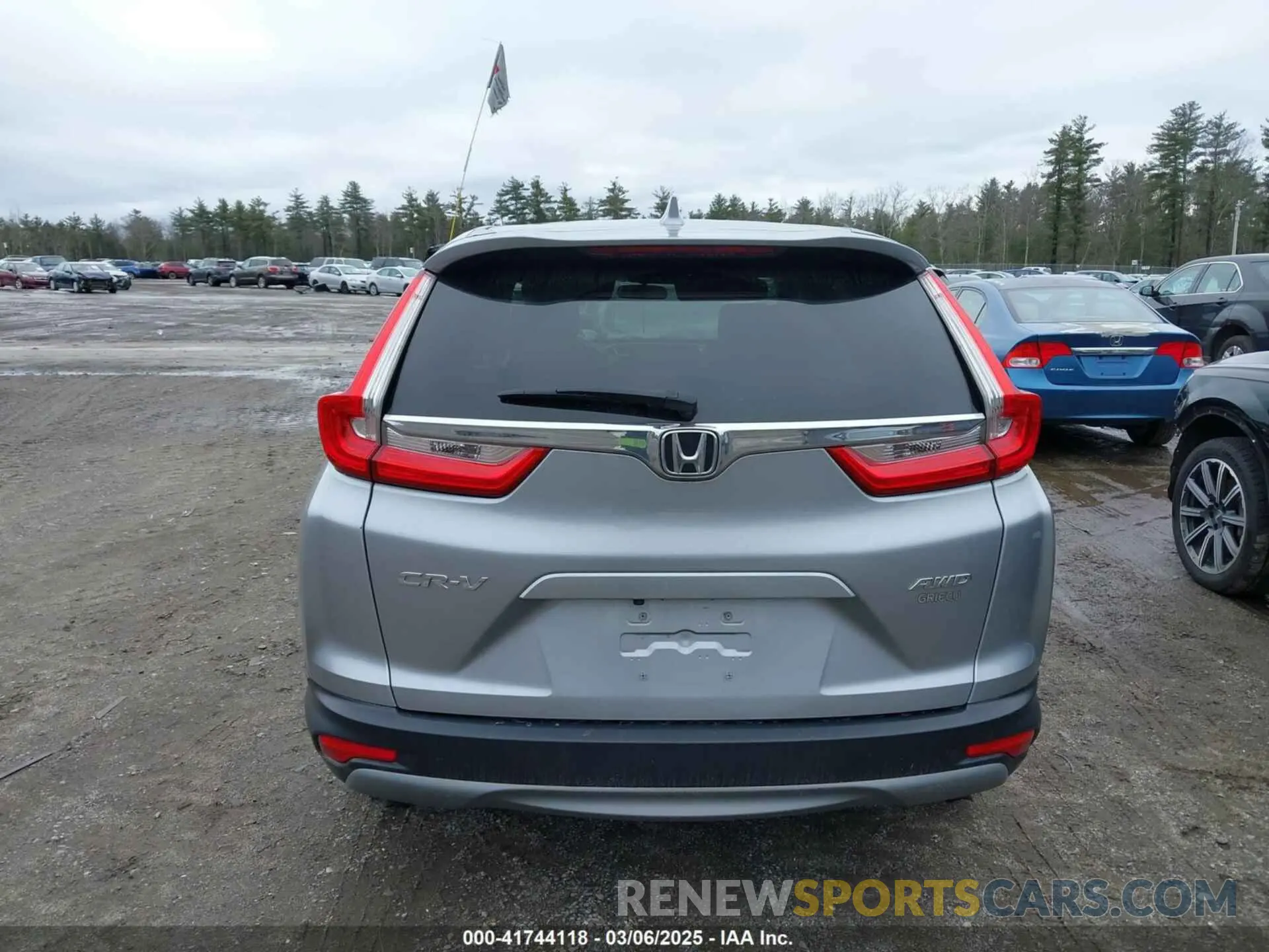 15 Photograph of a damaged car 2HKRW2H50KH649109 HONDA CR-V 2019