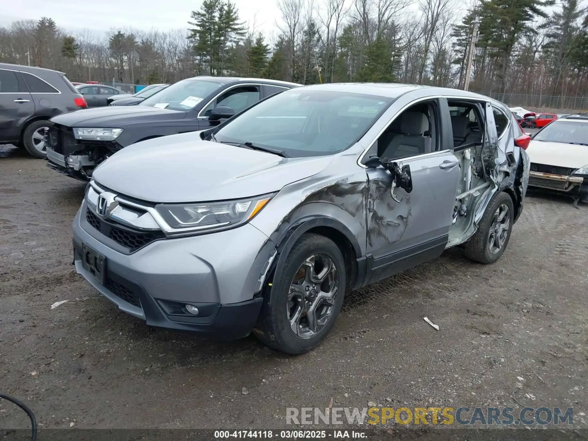 2 Photograph of a damaged car 2HKRW2H50KH649109 HONDA CR-V 2019