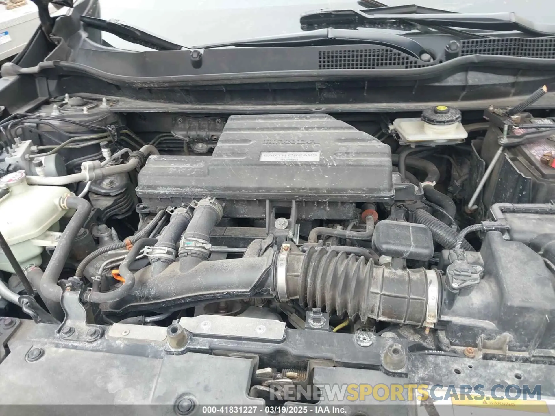 10 Photograph of a damaged car 2HKRW2H51KH659891 HONDA CR-V 2019