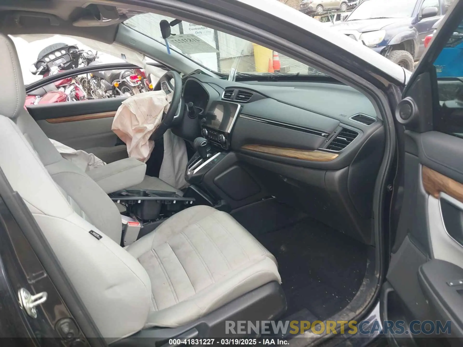 5 Photograph of a damaged car 2HKRW2H51KH659891 HONDA CR-V 2019