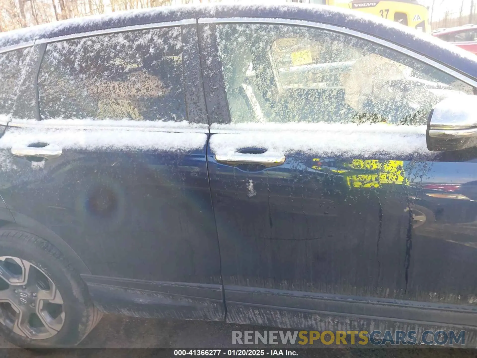 14 Photograph of a damaged car 2HKRW2H54KH630921 HONDA CR-V 2019