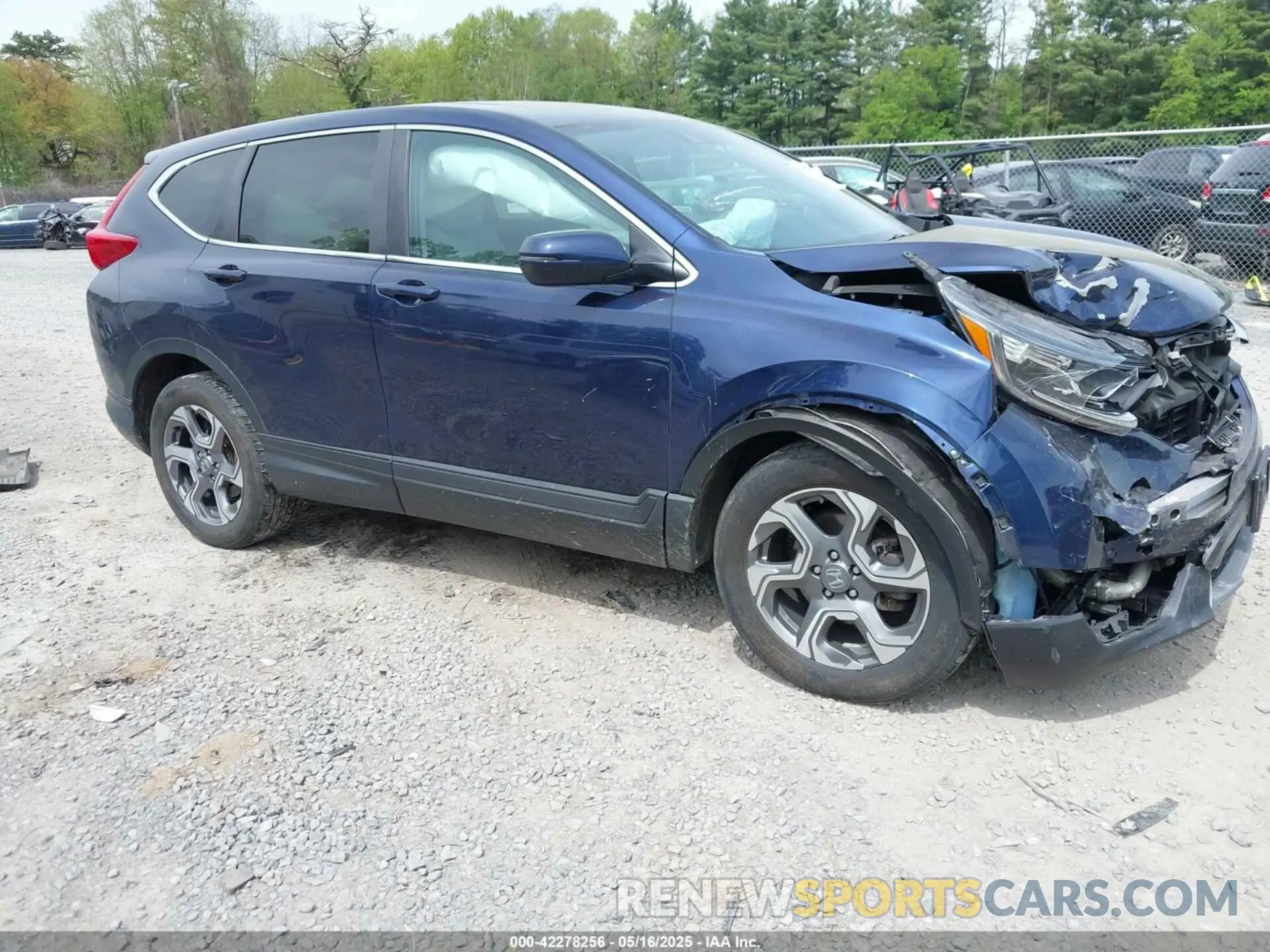 1 Photograph of a damaged car 2HKRW2H54KH657262 HONDA CR-V 2019