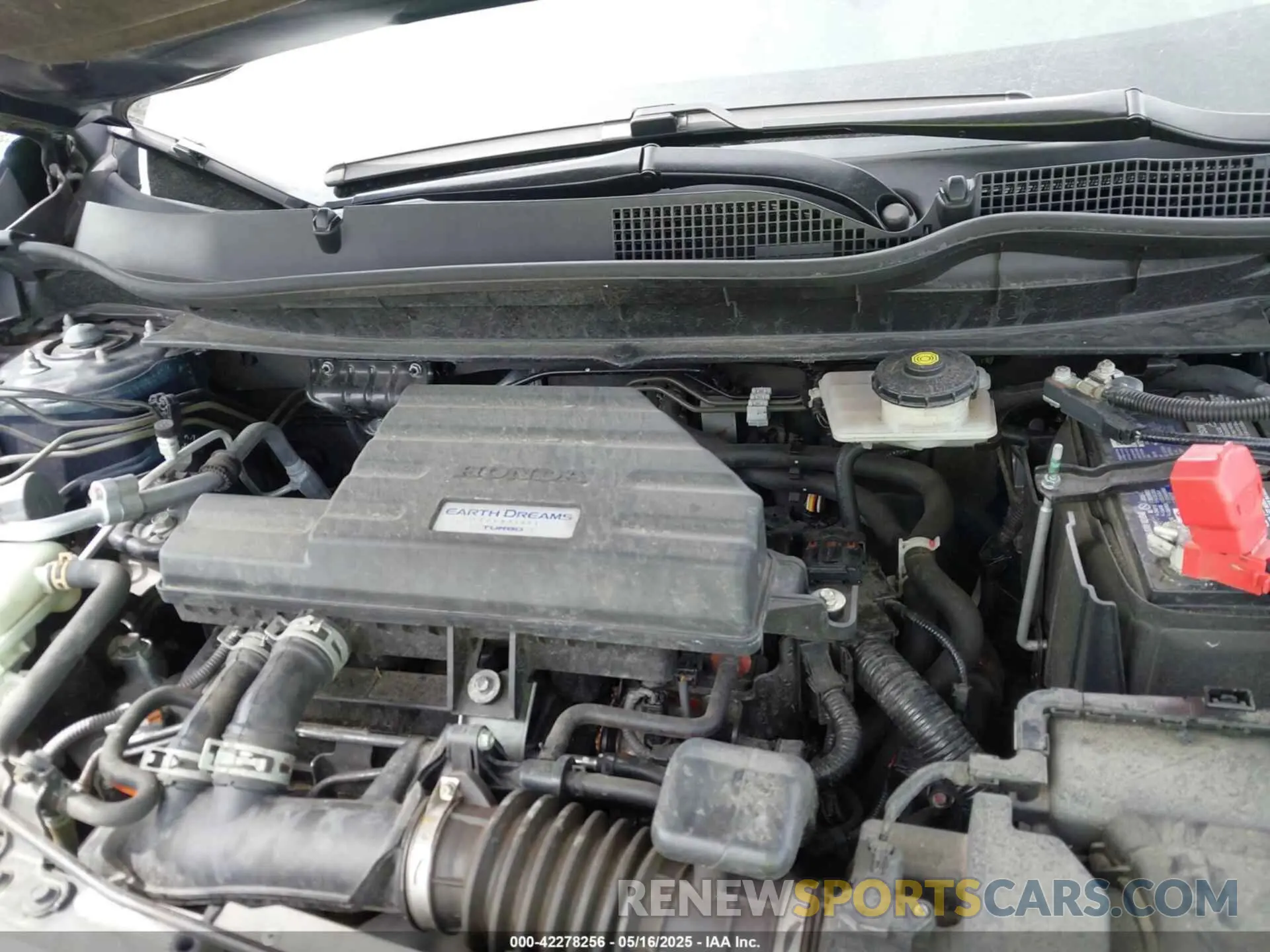 10 Photograph of a damaged car 2HKRW2H54KH657262 HONDA CR-V 2019