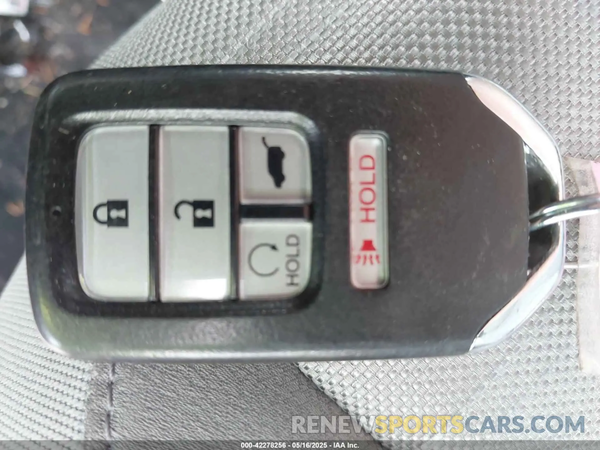 11 Photograph of a damaged car 2HKRW2H54KH657262 HONDA CR-V 2019