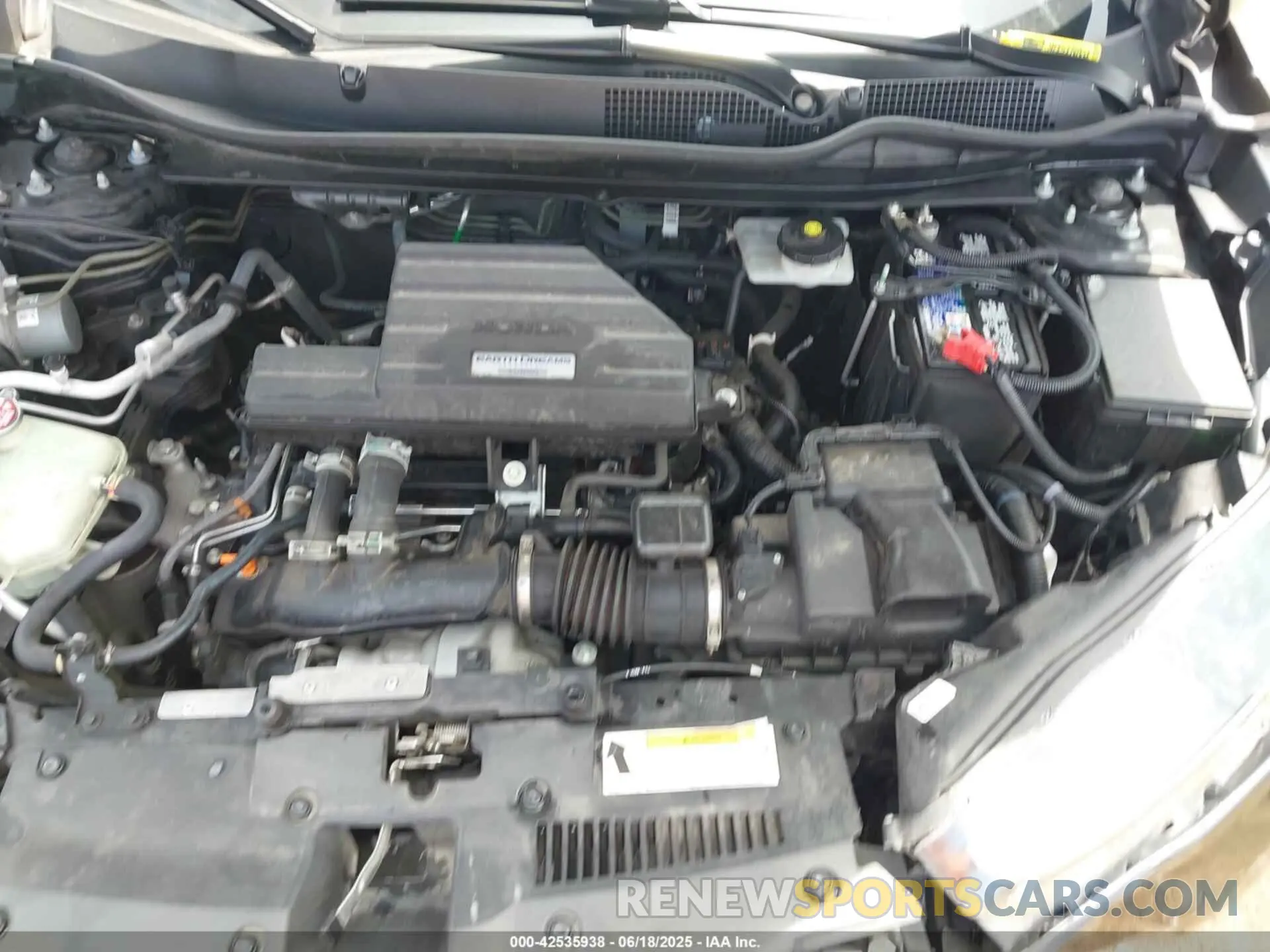 10 Photograph of a damaged car 2HKRW2H55KH676631 HONDA CR-V 2019