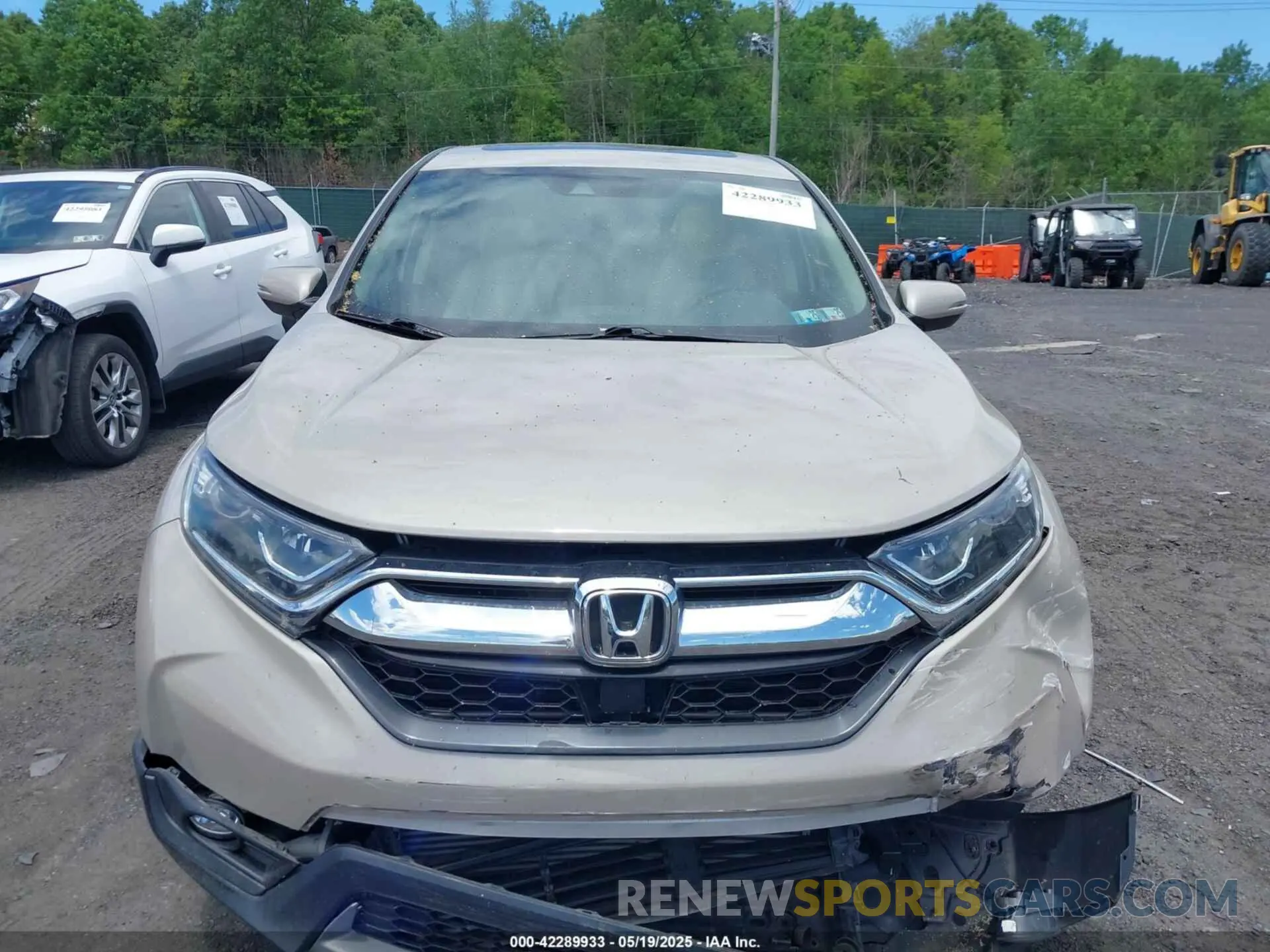 12 Photograph of a damaged car 2HKRW2H56KH634372 HONDA CR-V 2019