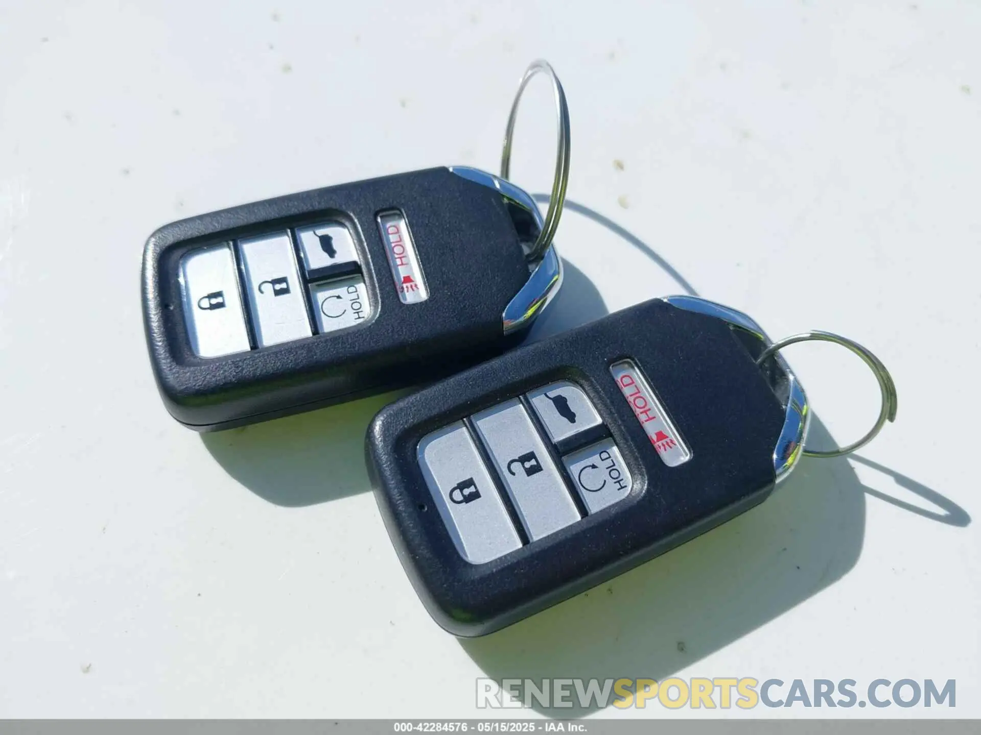 11 Photograph of a damaged car 2HKRW2H56KH666061 HONDA CR-V 2019